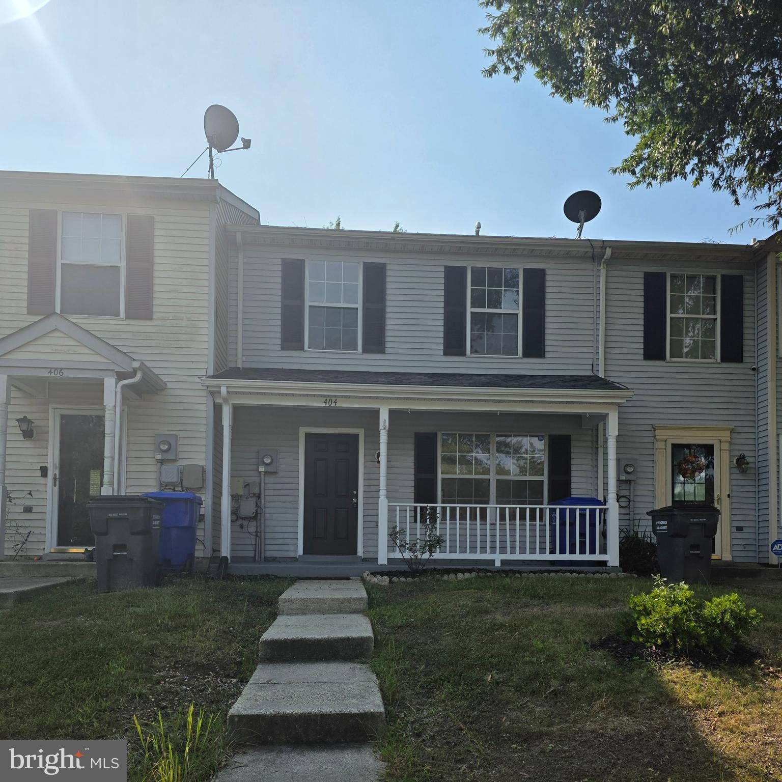 404 TREFOIL PLACE