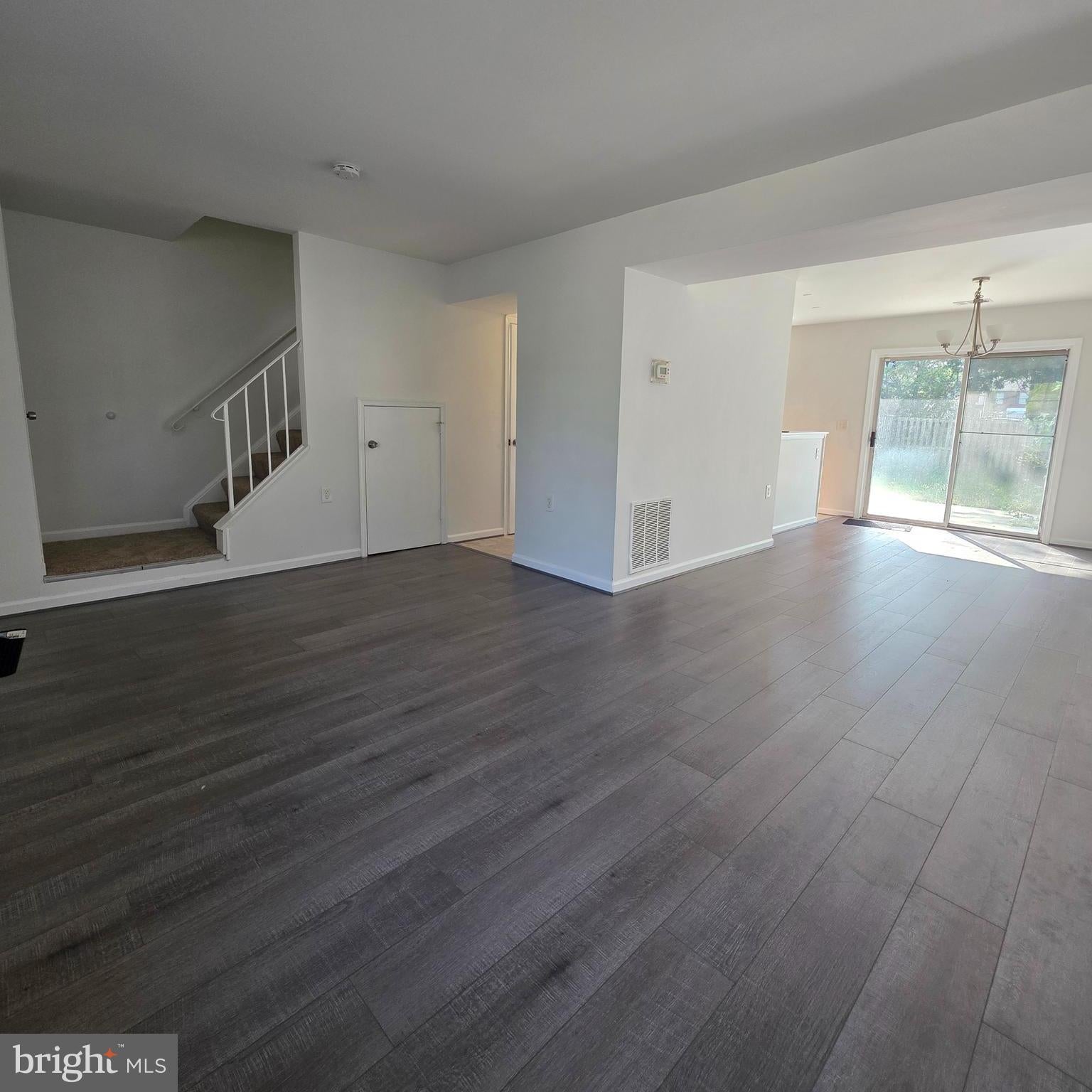 404 TREFOIL PLACE