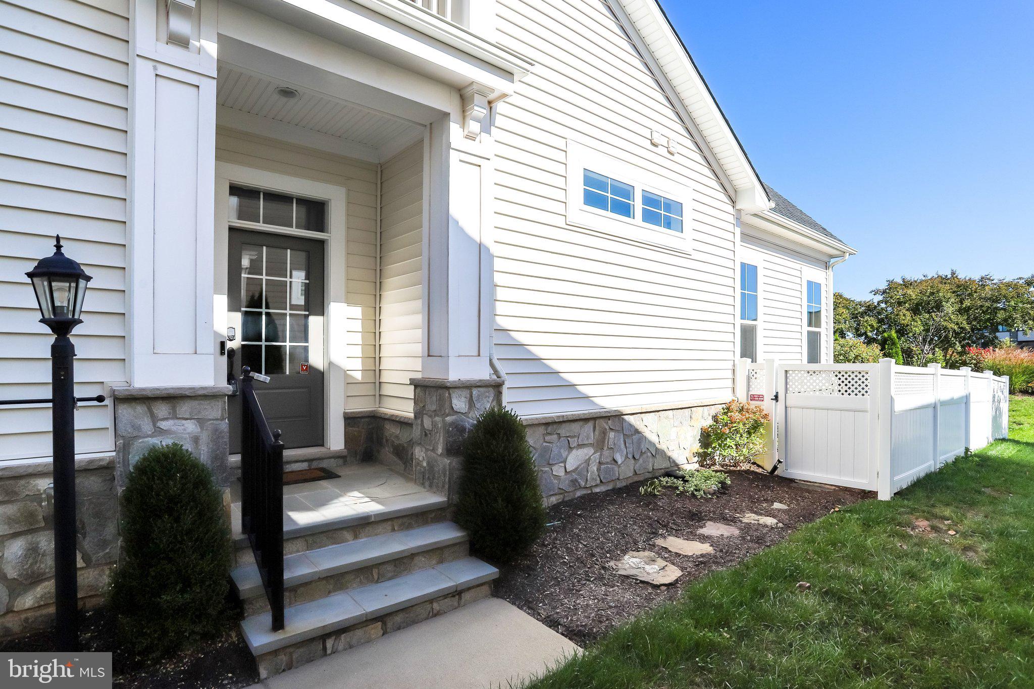 23698 CYPRESS GLEN SQUARE