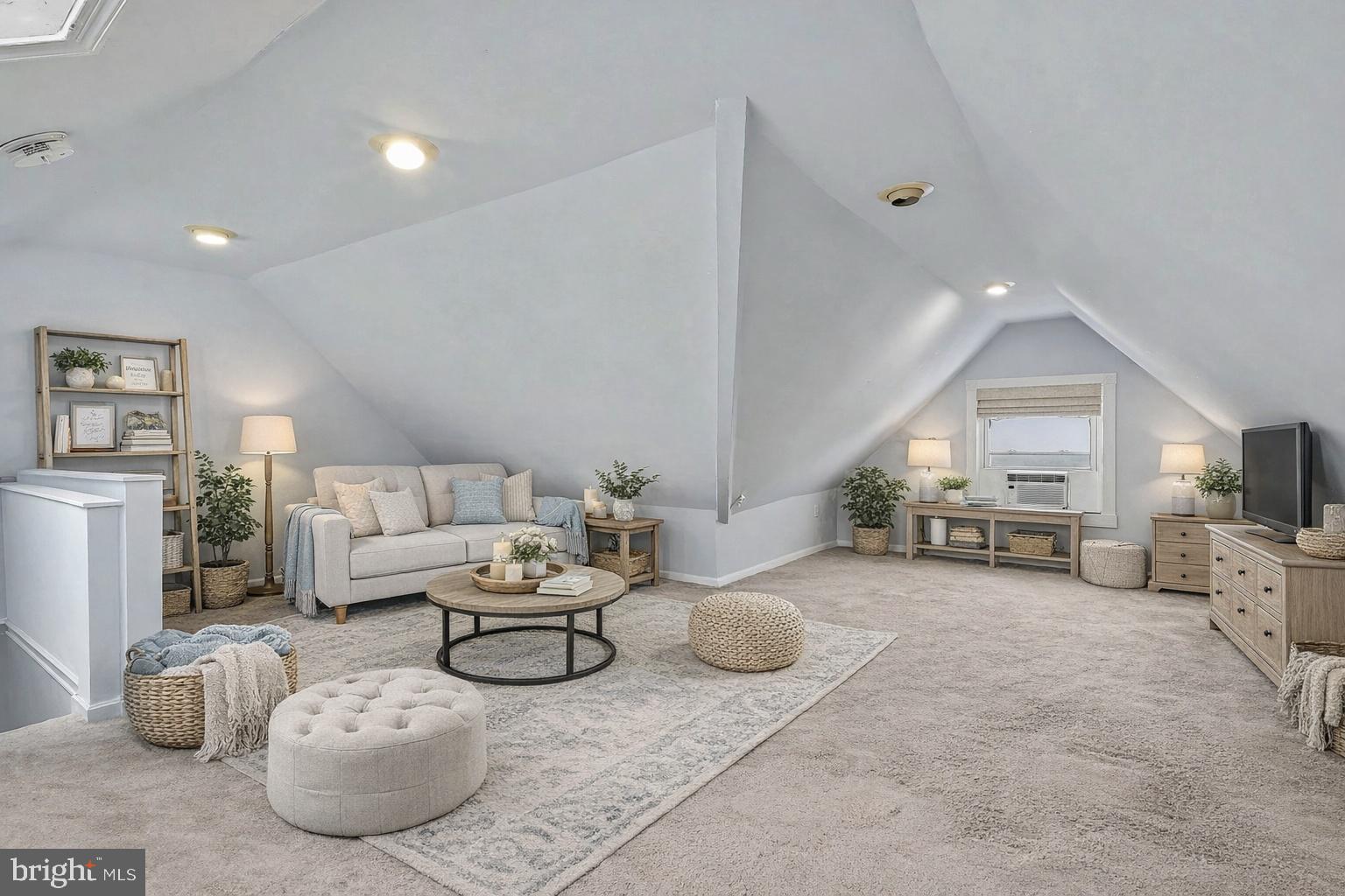 MT RAINIER - Residential