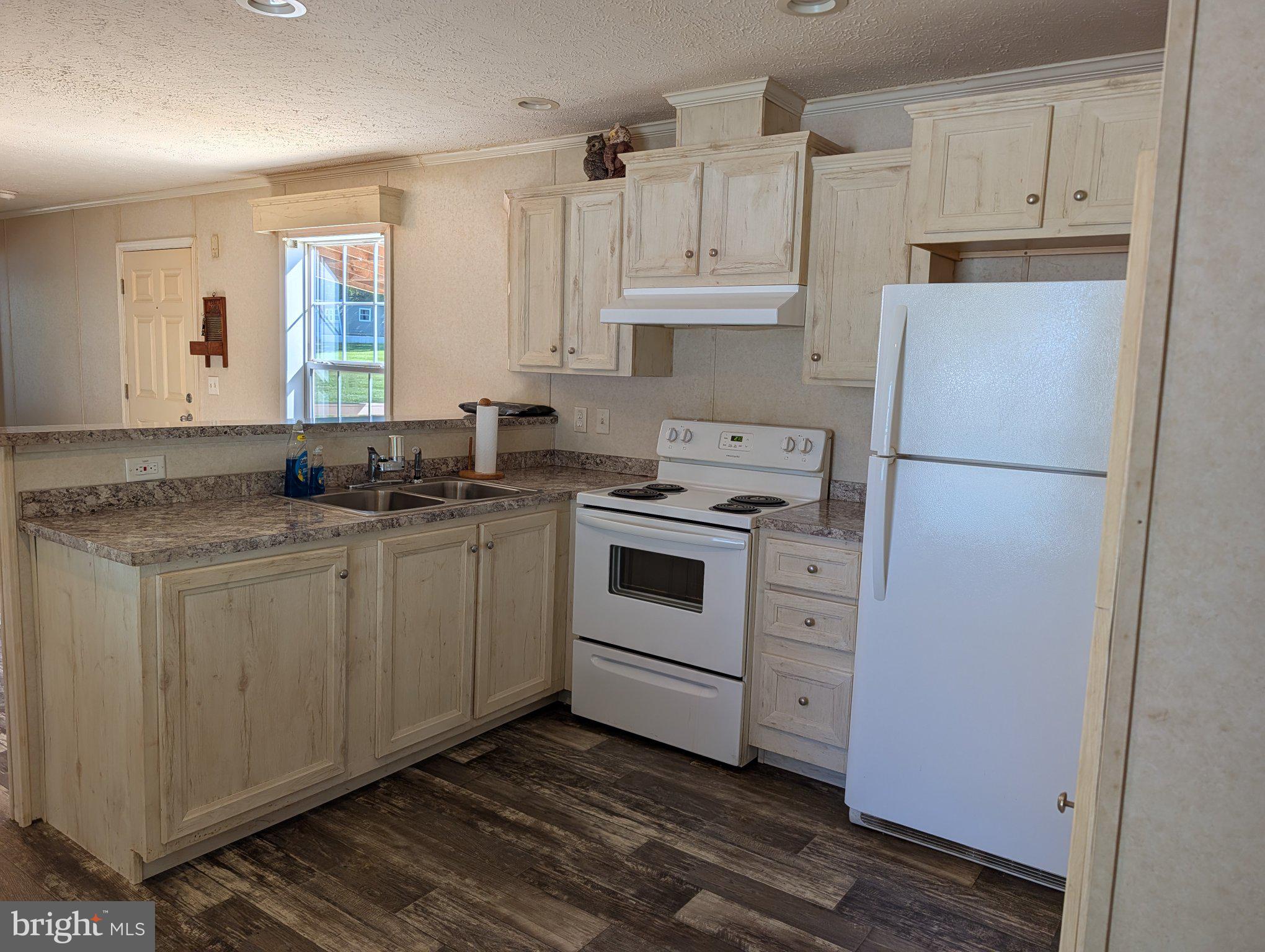 113 RIDGE RD, 232 YANKEE RD. 113