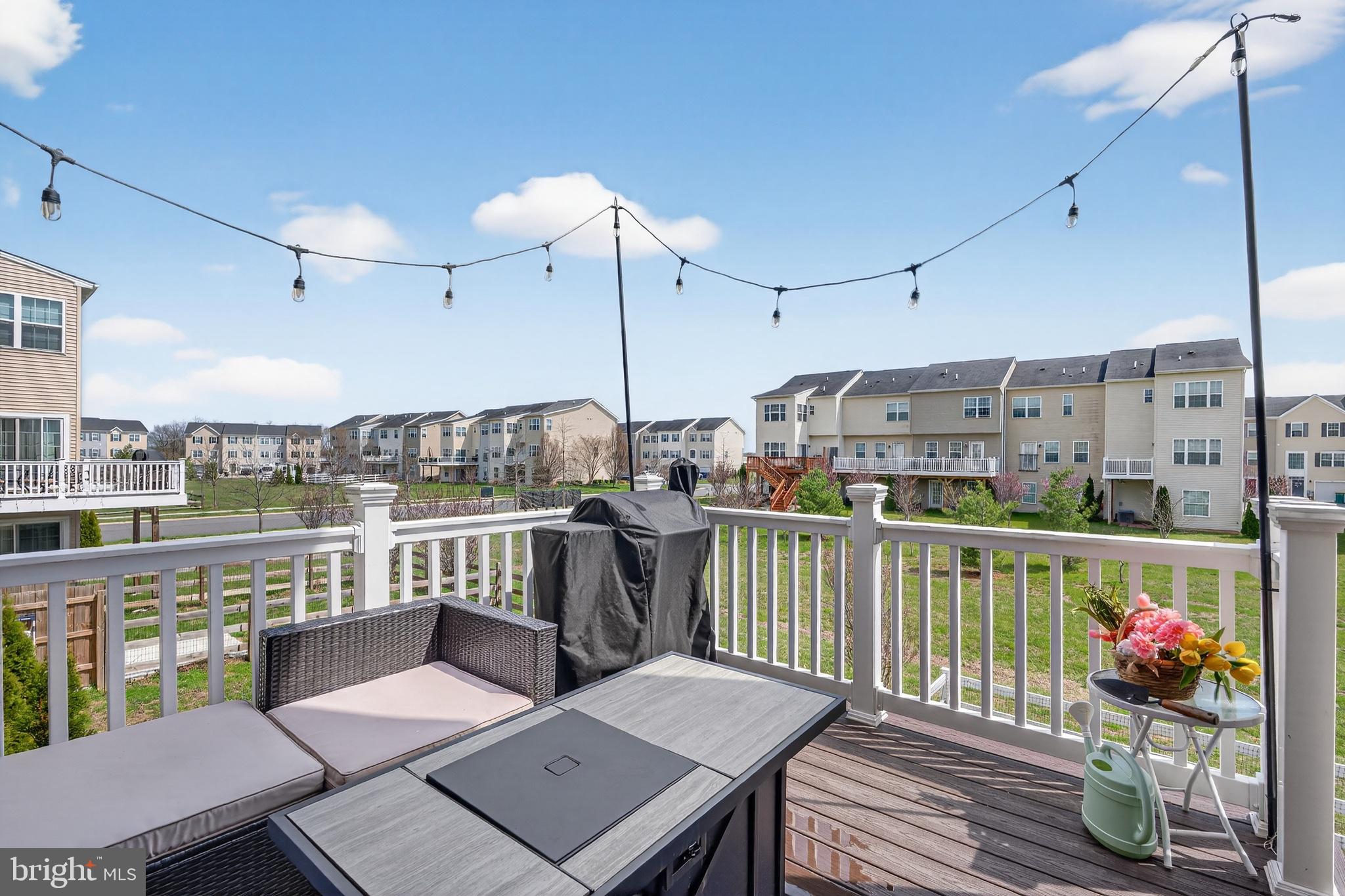 HYETTS CROSSING - Residential