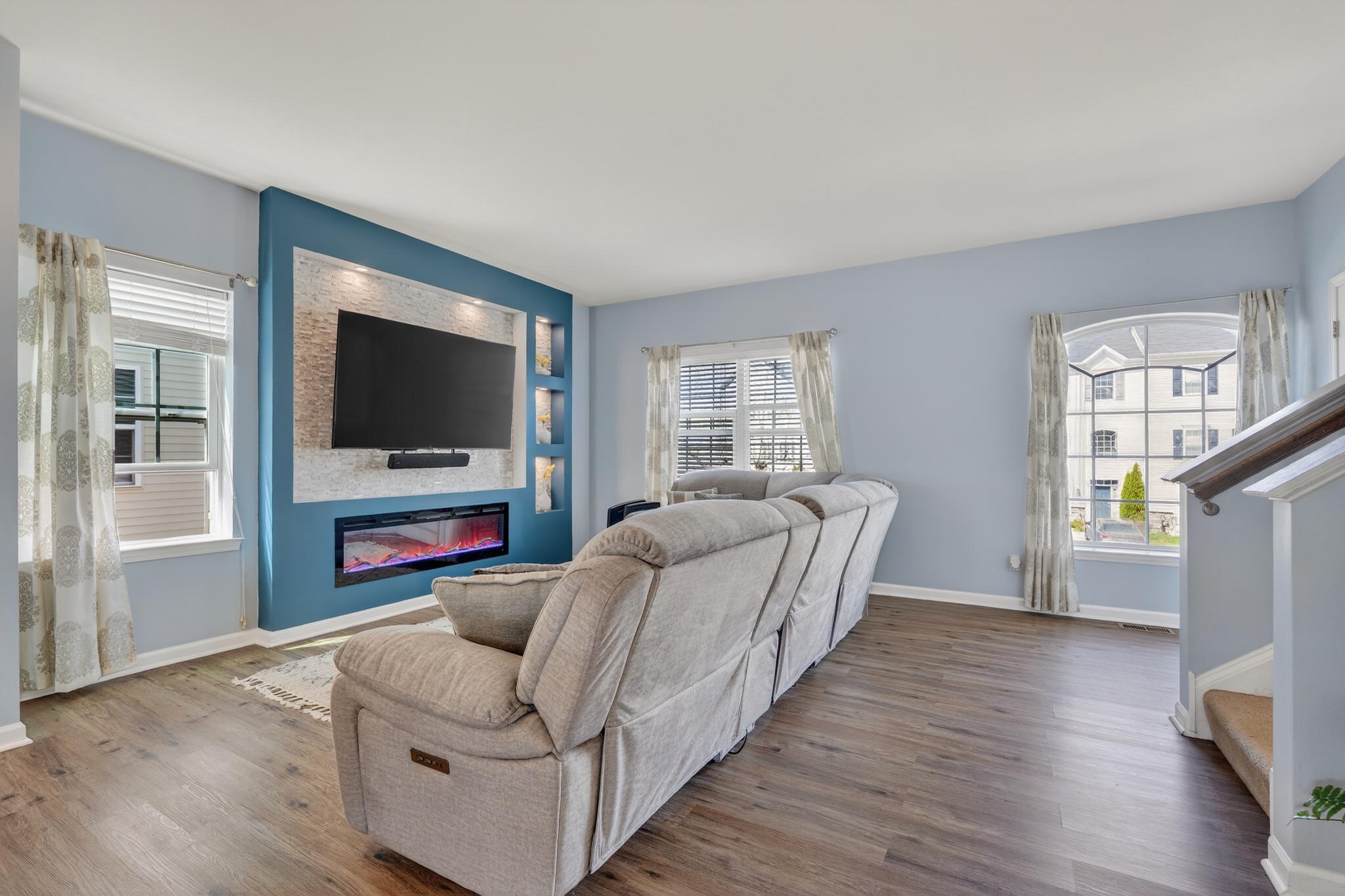 HYETTS CROSSING - Residential