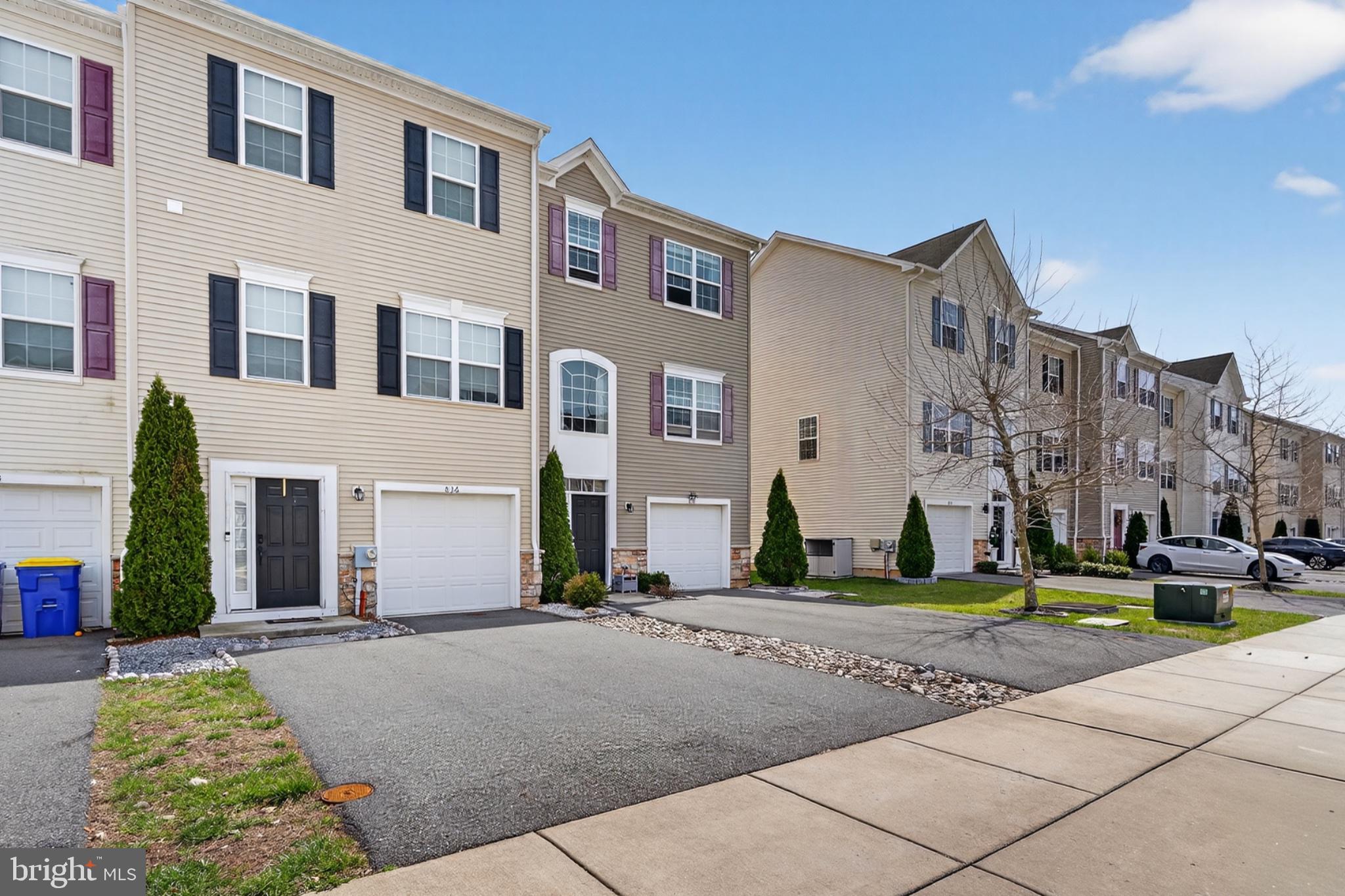 HYETTS CROSSING - Residential