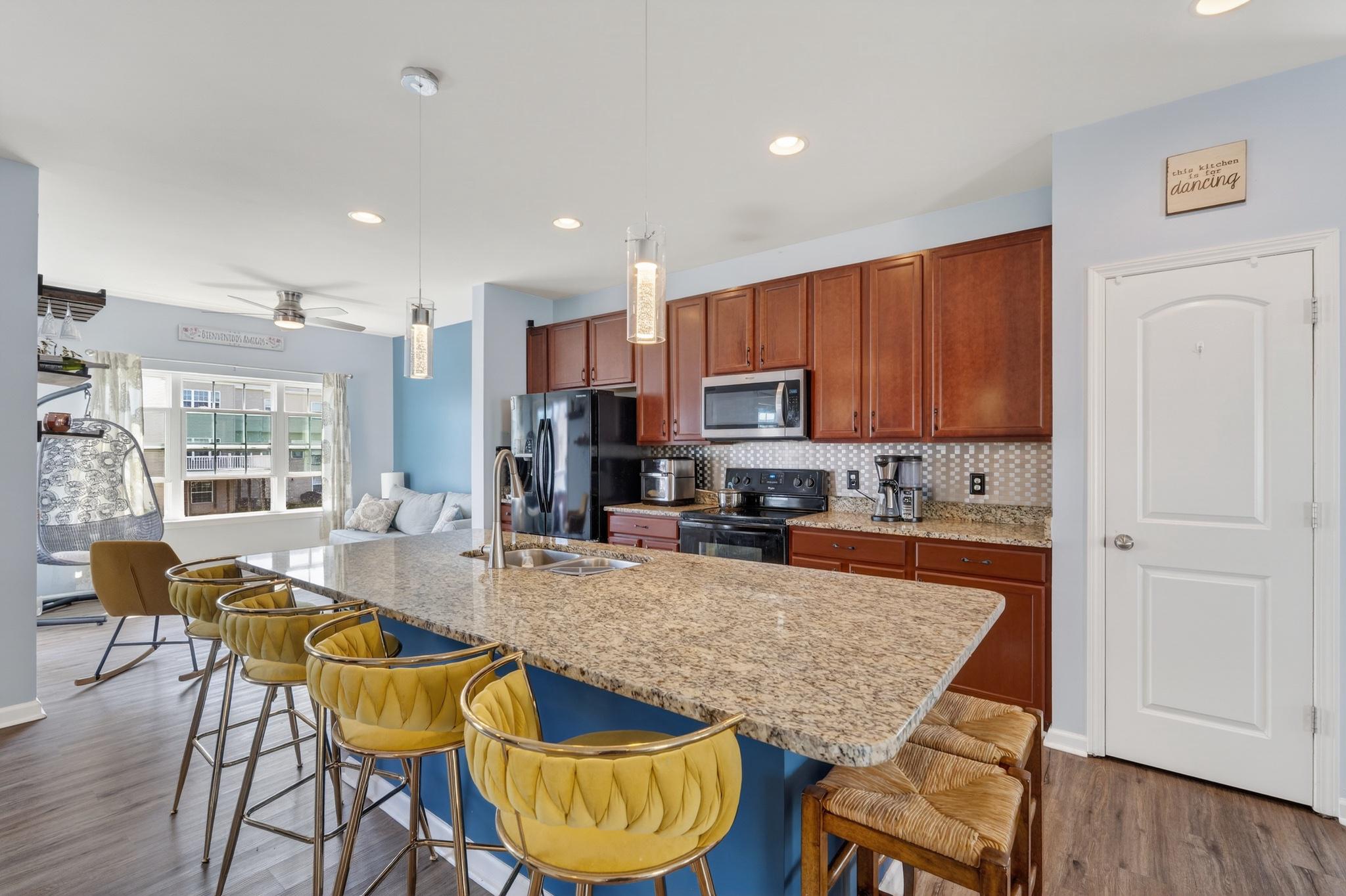 HYETTS CROSSING - Residential