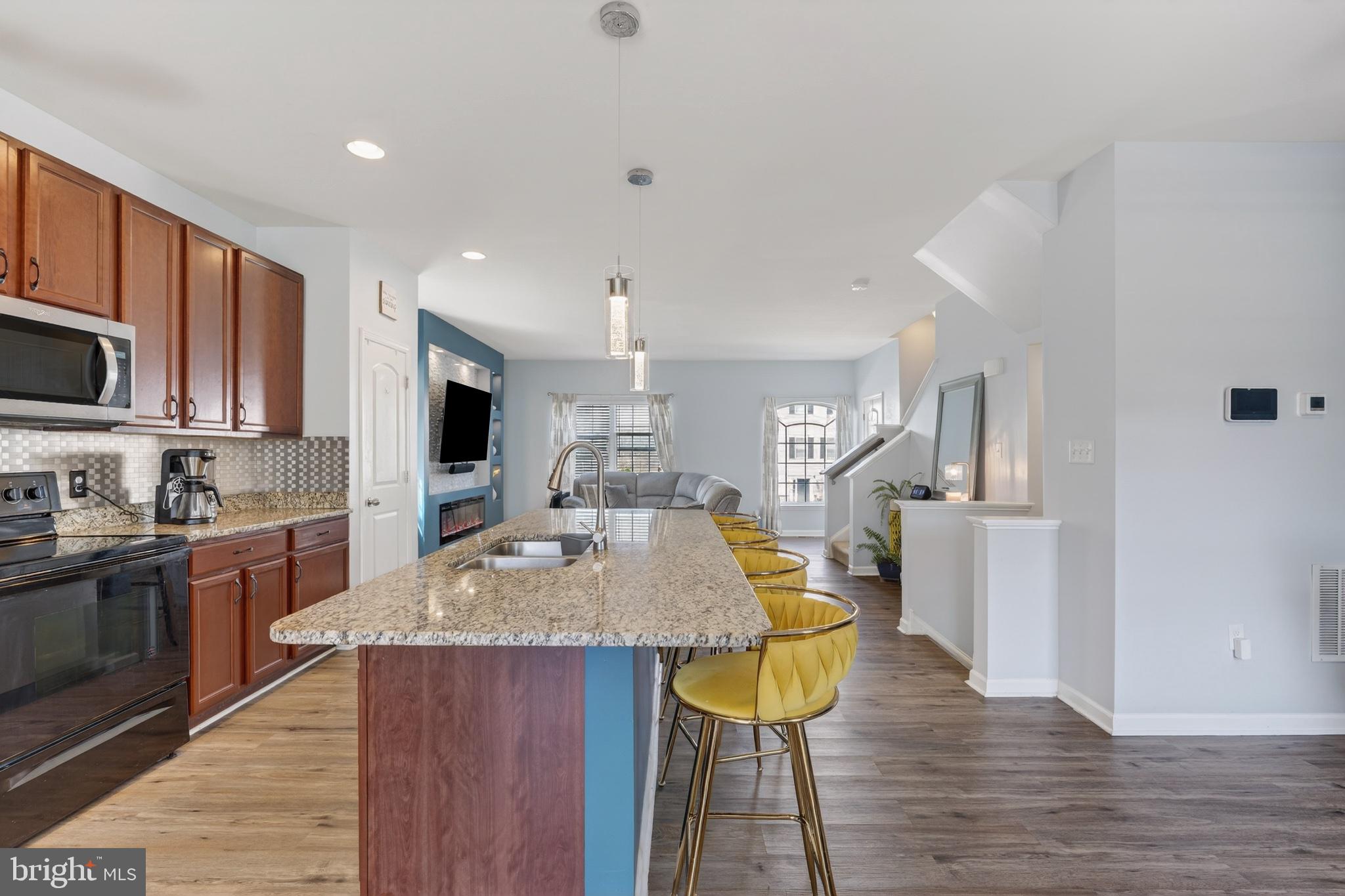 HYETTS CROSSING - Residential