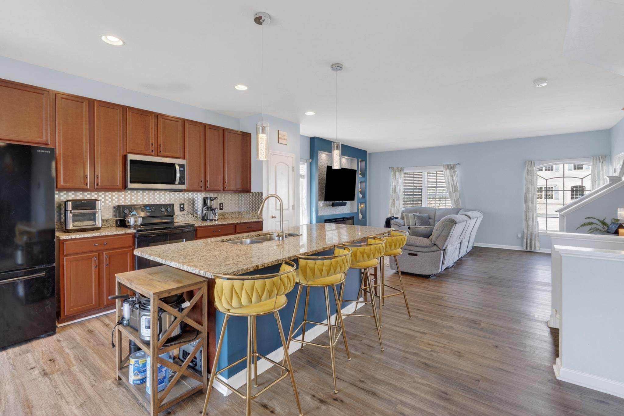 HYETTS CROSSING - Residential