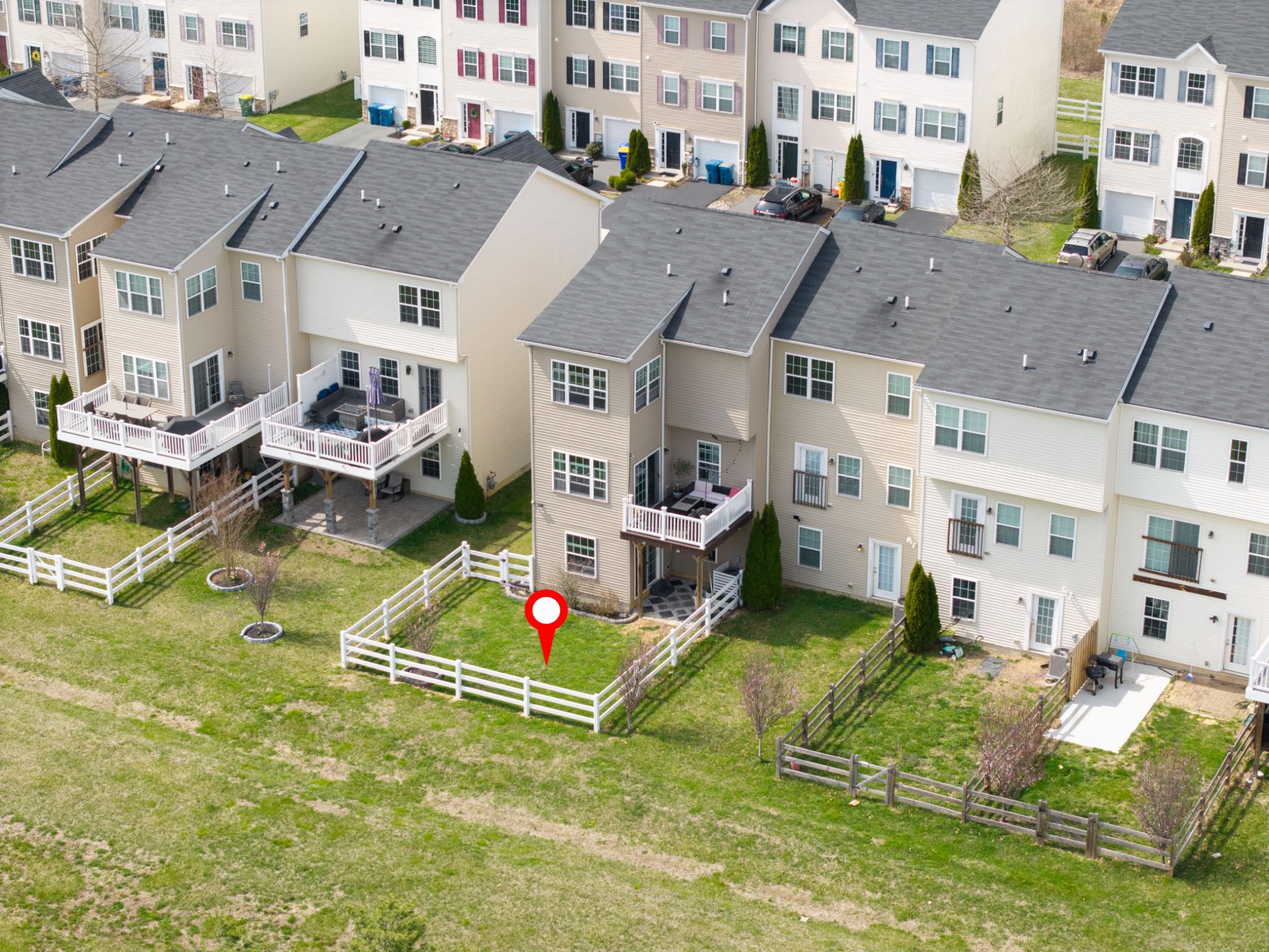 HYETTS CROSSING - Residential