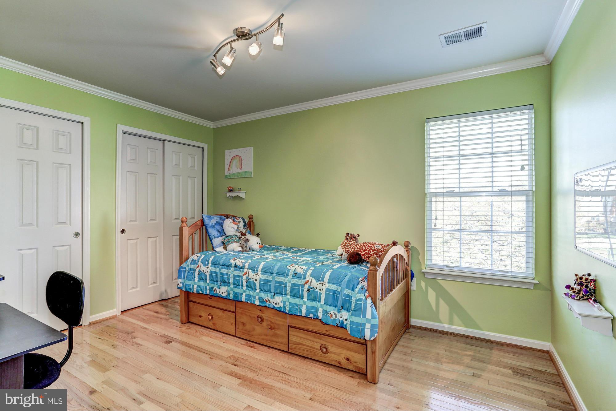 OLD WATERFORD - Residential