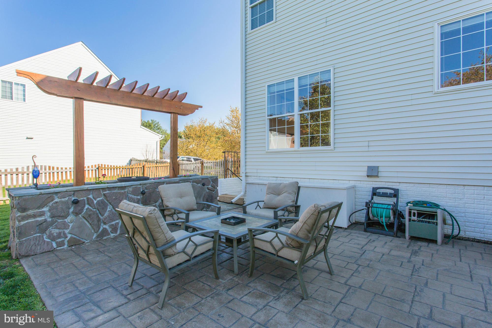 OLD WATERFORD - Residential