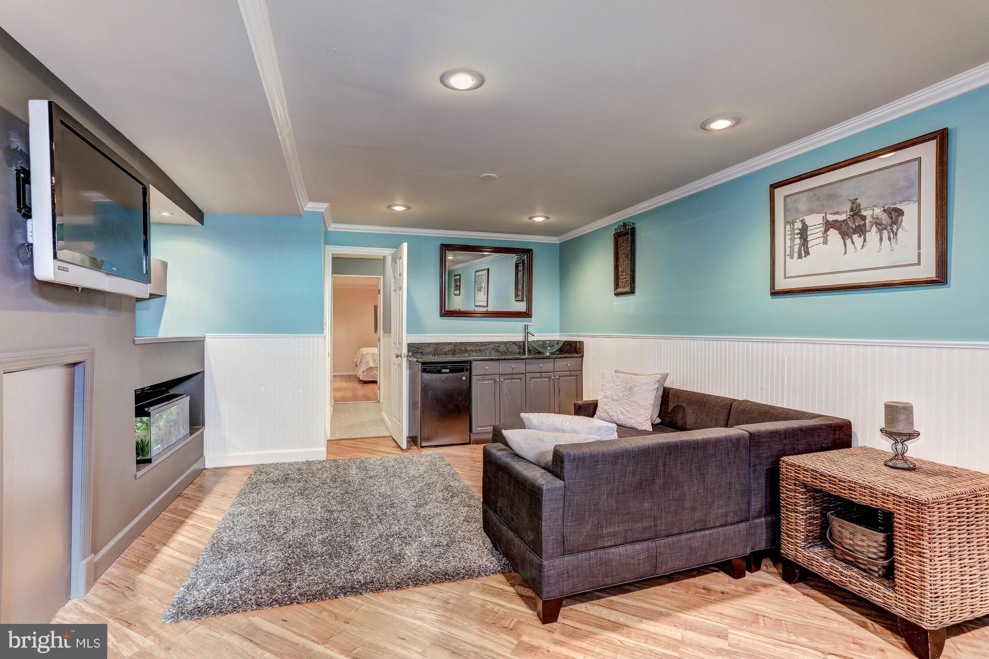 OLD WATERFORD - Residential