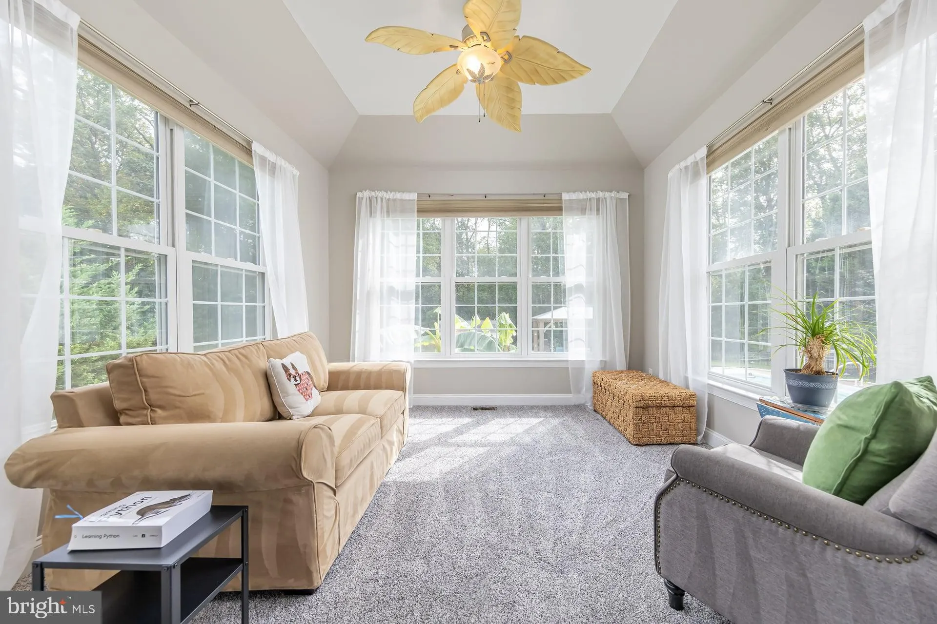 West Deptford, New Jersey 08066, United States, 3 Bedrooms Bedrooms, ,2 BathroomsBathrooms,Residential,Active,220938