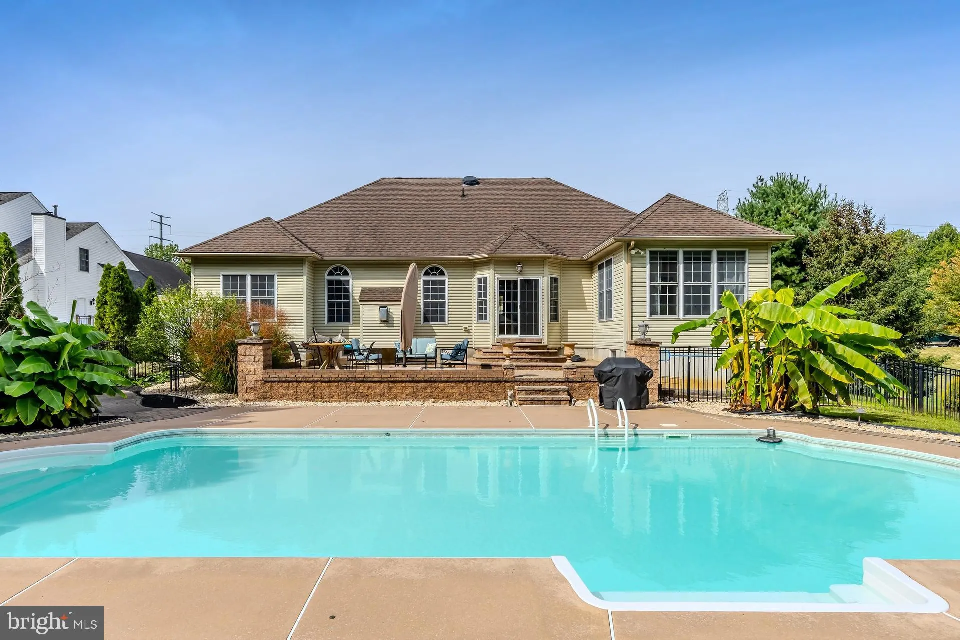 West Deptford, New Jersey 08066, United States, 3 Bedrooms Bedrooms, ,2 BathroomsBathrooms,Residential,Active,220938