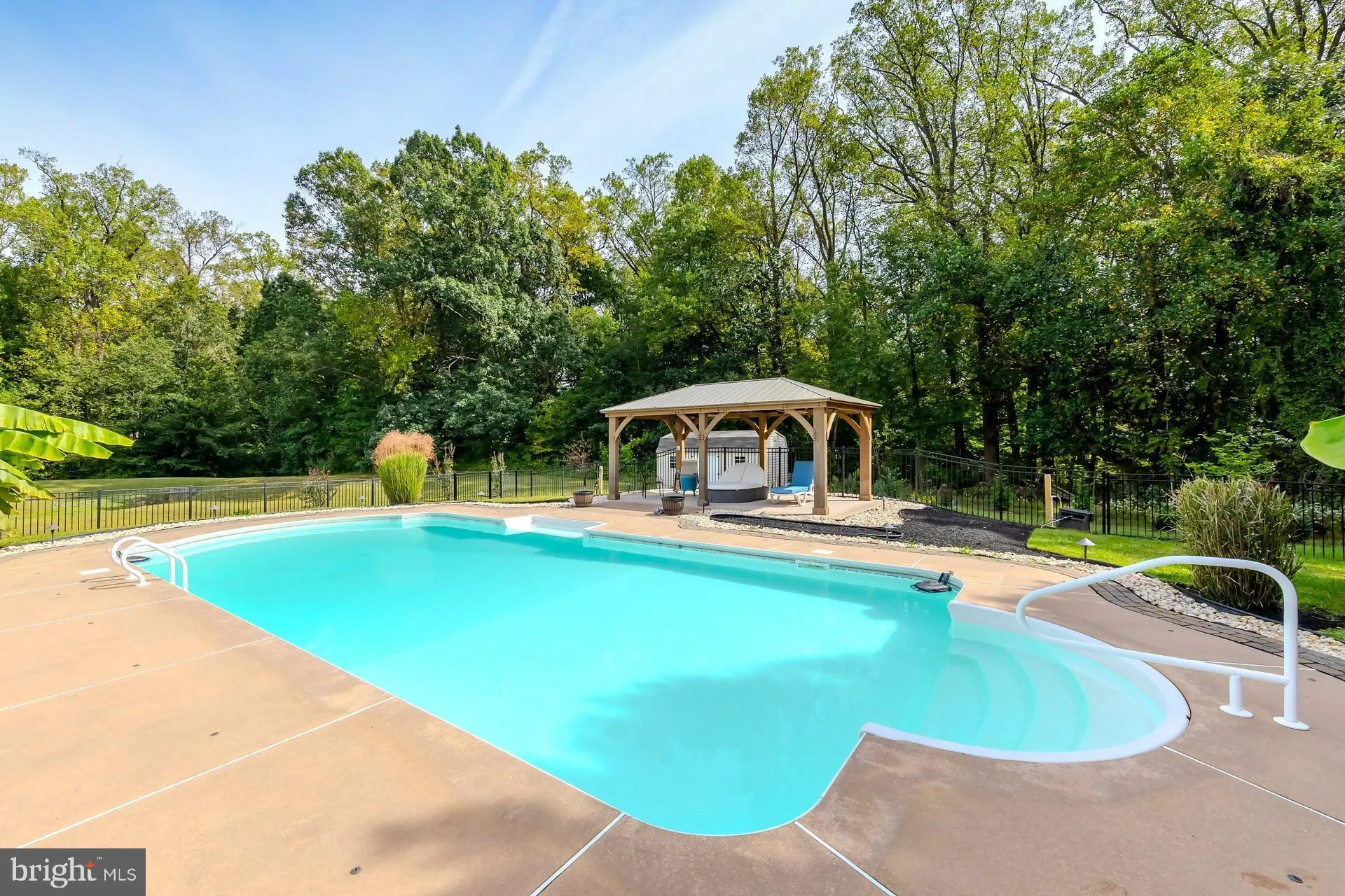 West Deptford, New Jersey 08066, United States, 3 Bedrooms Bedrooms, ,2 BathroomsBathrooms,Residential,Active,220938