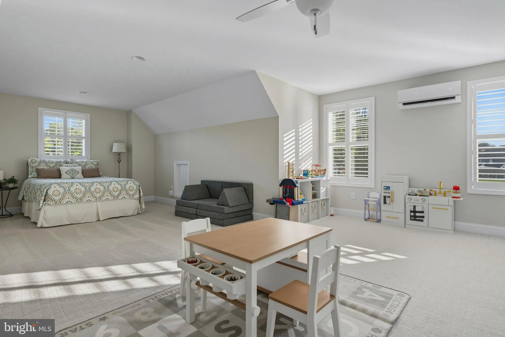 Lewes, Delaware 19958, United States, 4 Bedrooms Bedrooms, ,4 BathroomsBathrooms,Residential,Active,220571