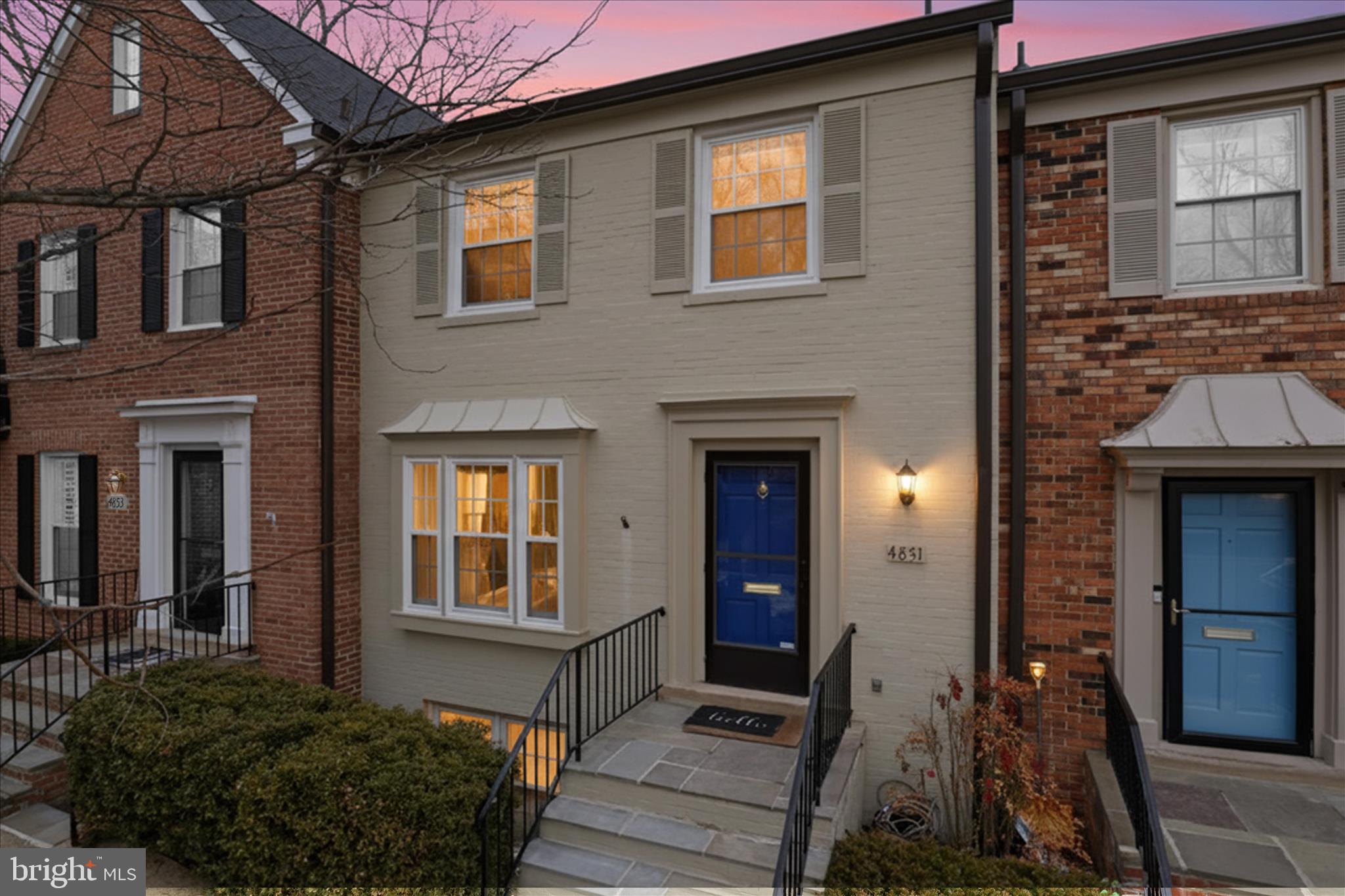 SUMNER SQUARE - Residential