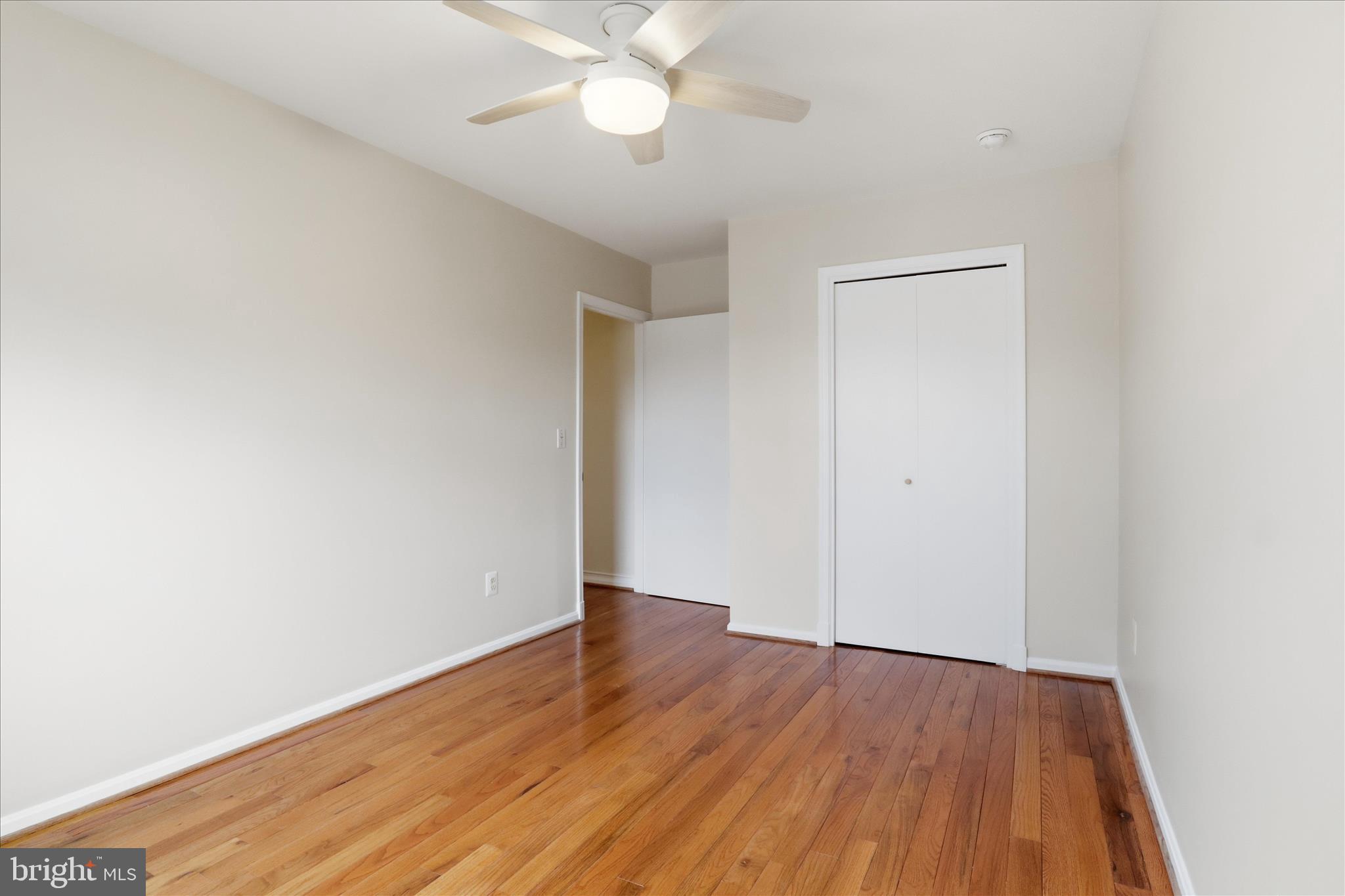 SUMNER SQUARE - Residential