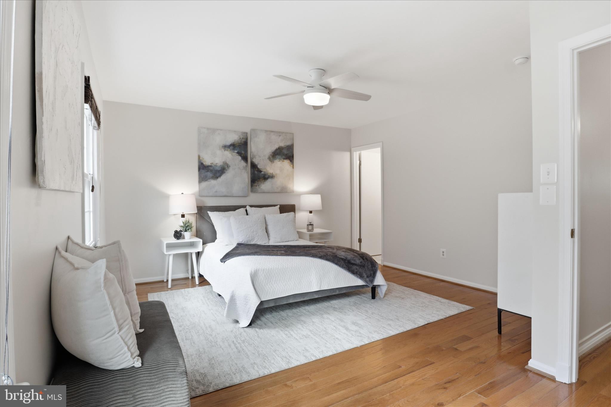 SUMNER SQUARE - Residential