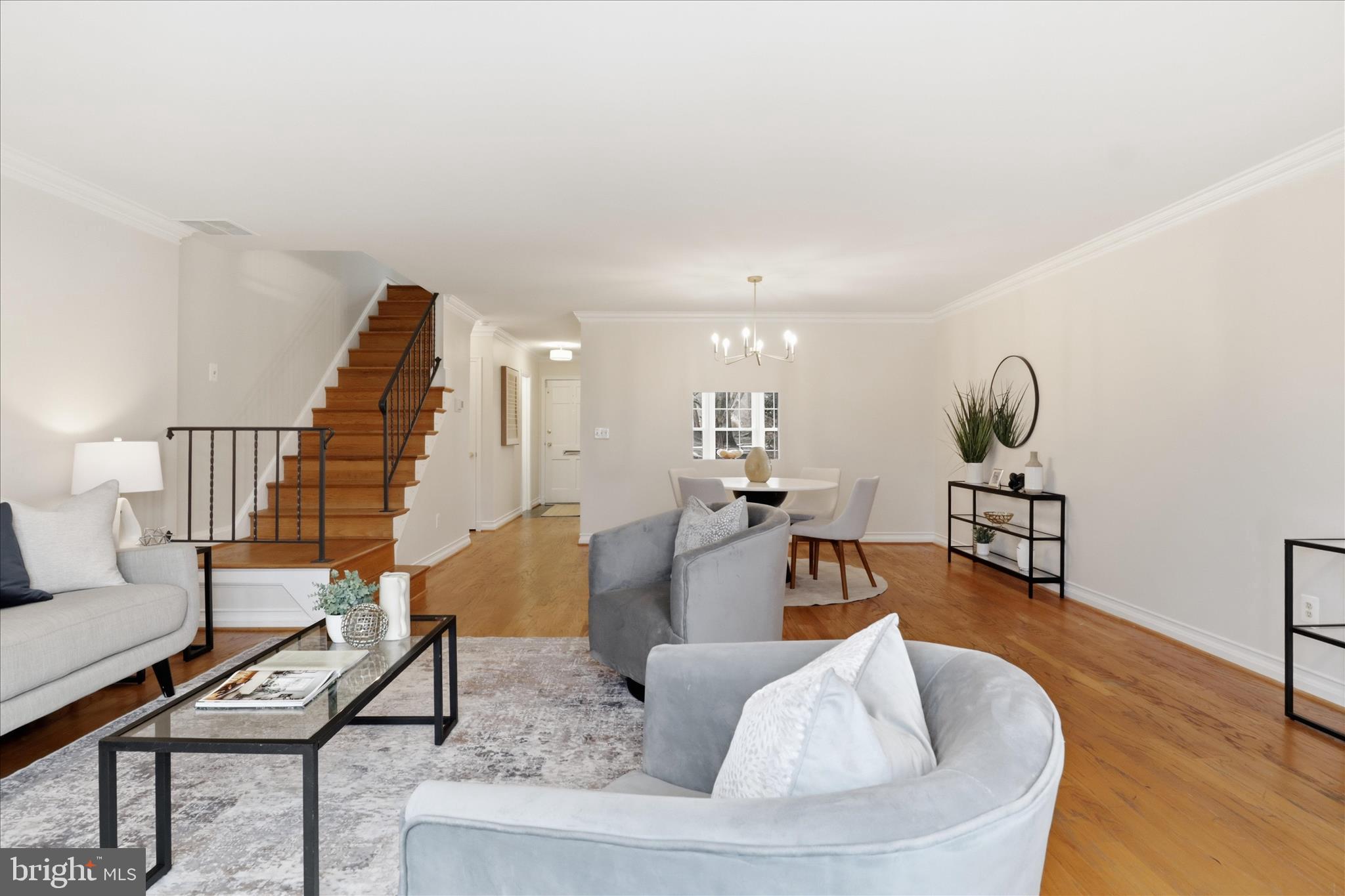 SUMNER SQUARE - Residential