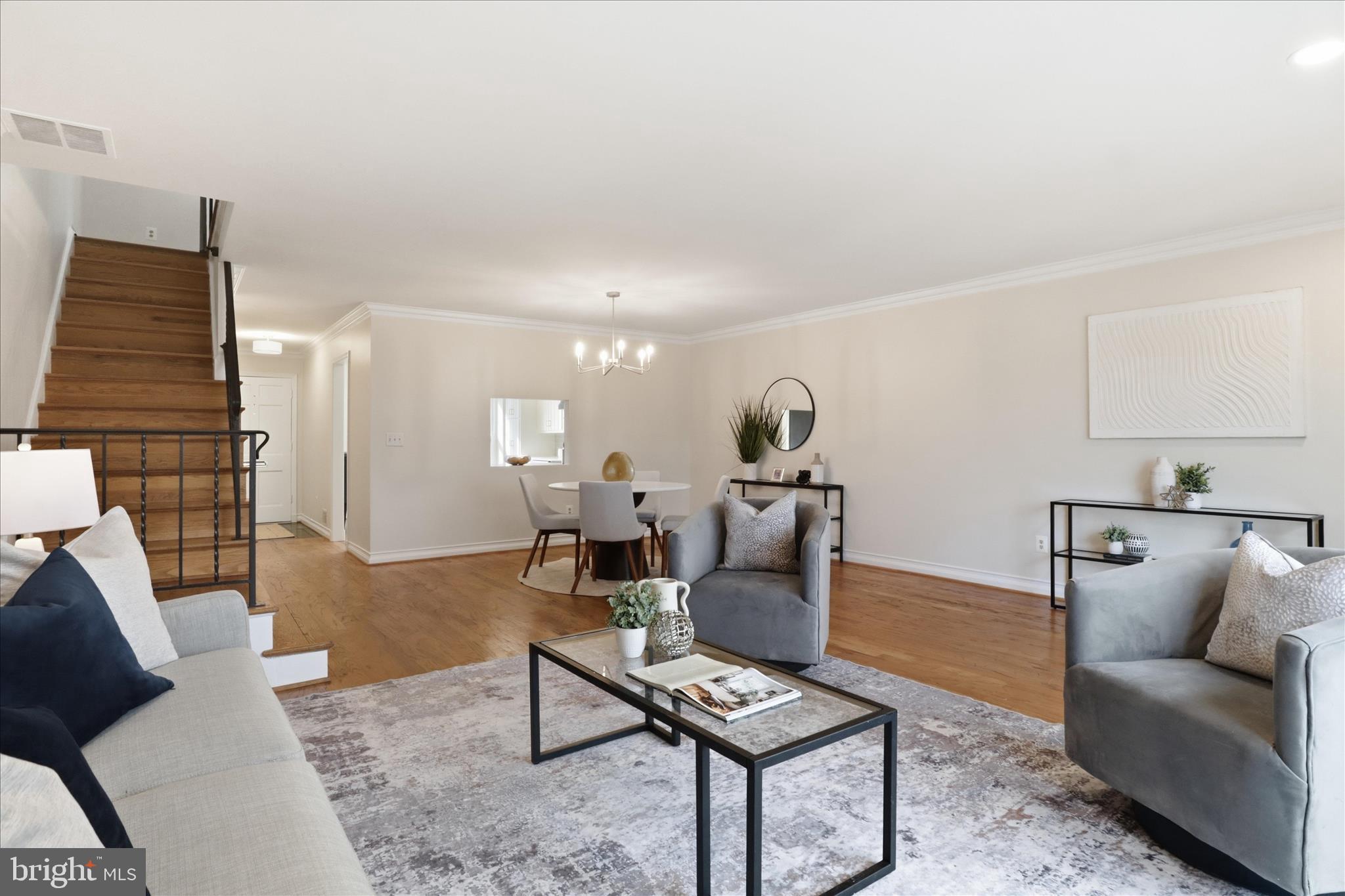 SUMNER SQUARE - Residential