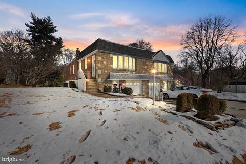 8240 NARVON STREET PHILADELPHIA PA 19136