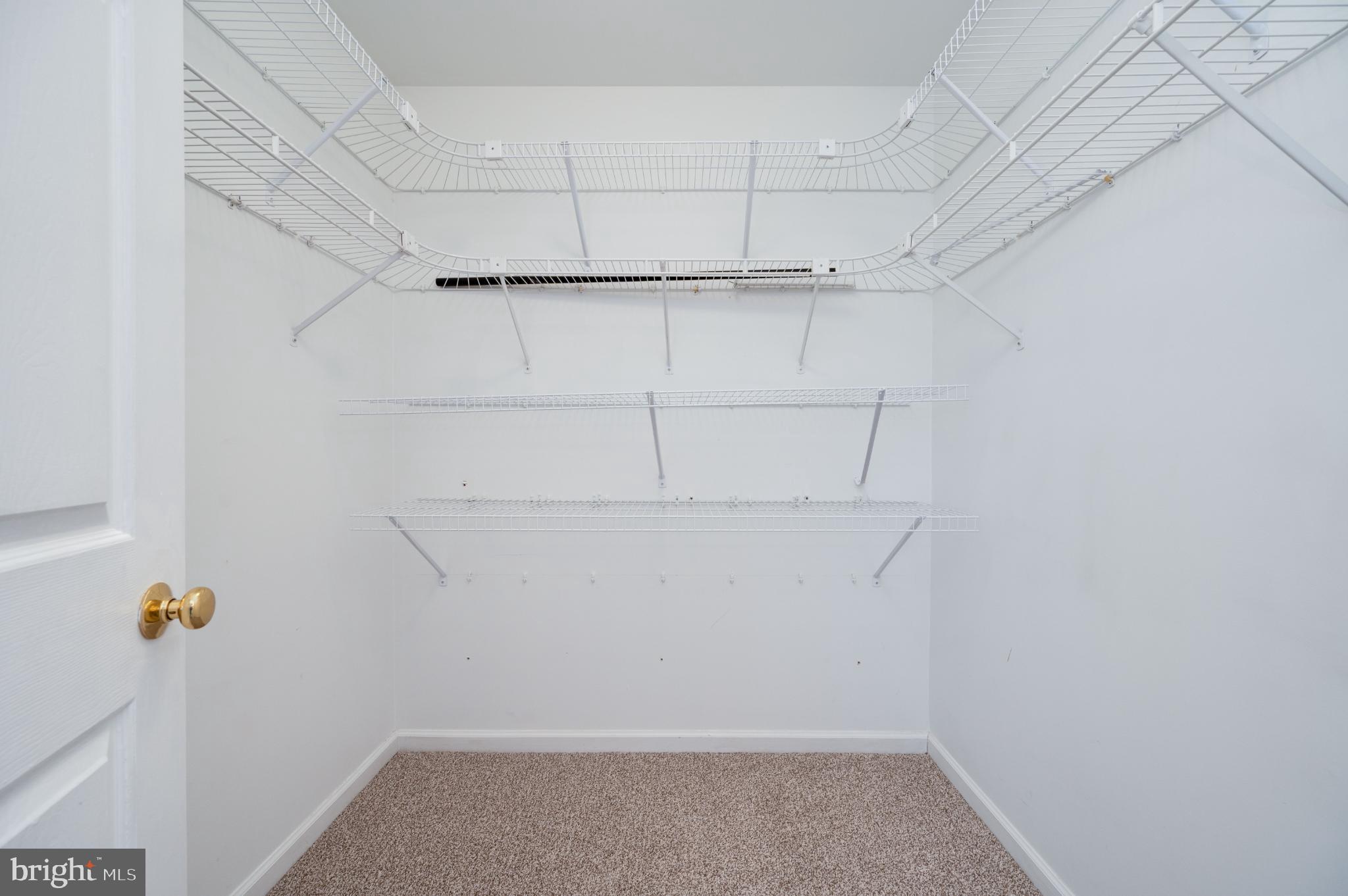 THOMAS GARDENS - Residential