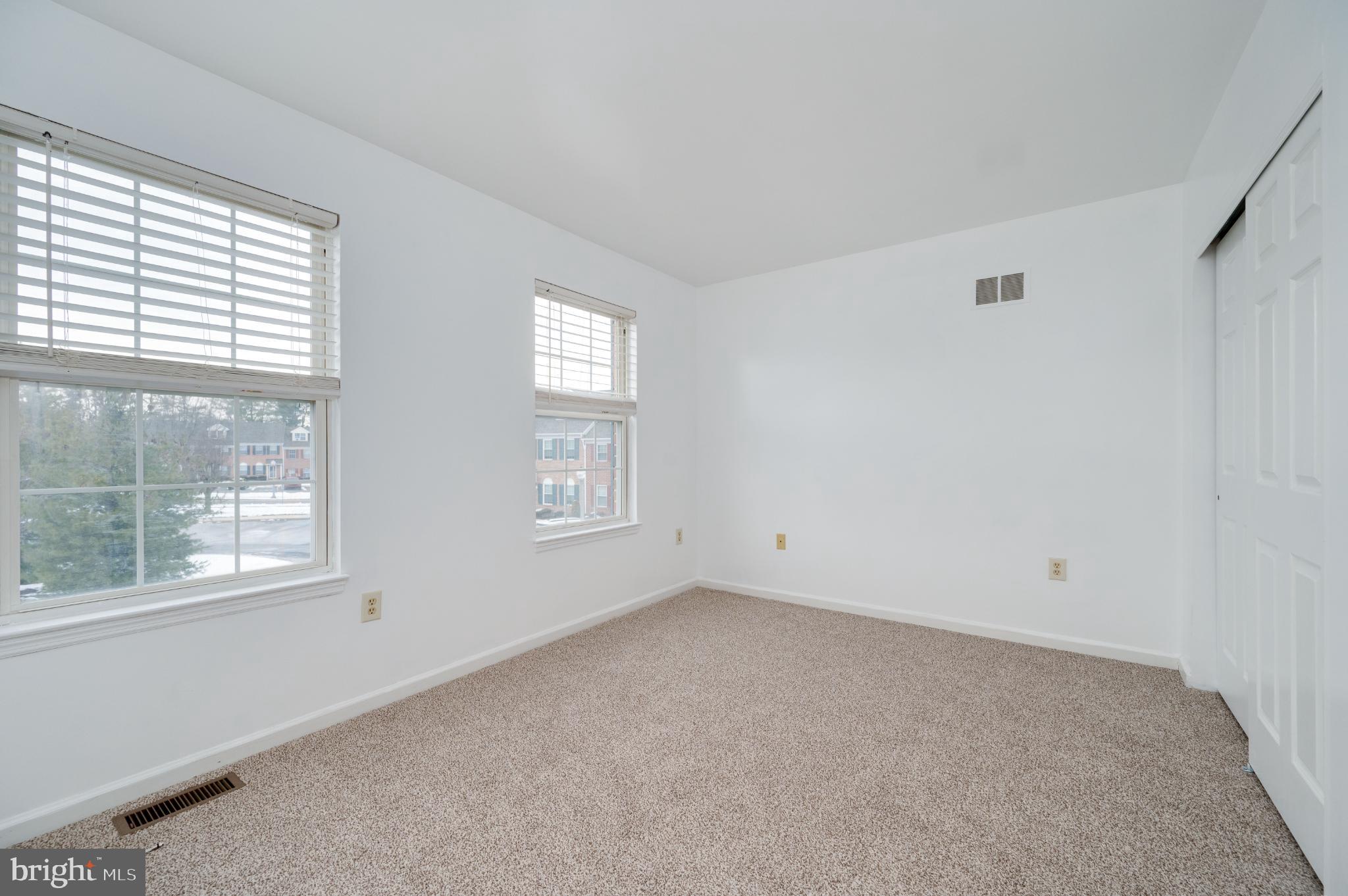 THOMAS GARDENS - Residential