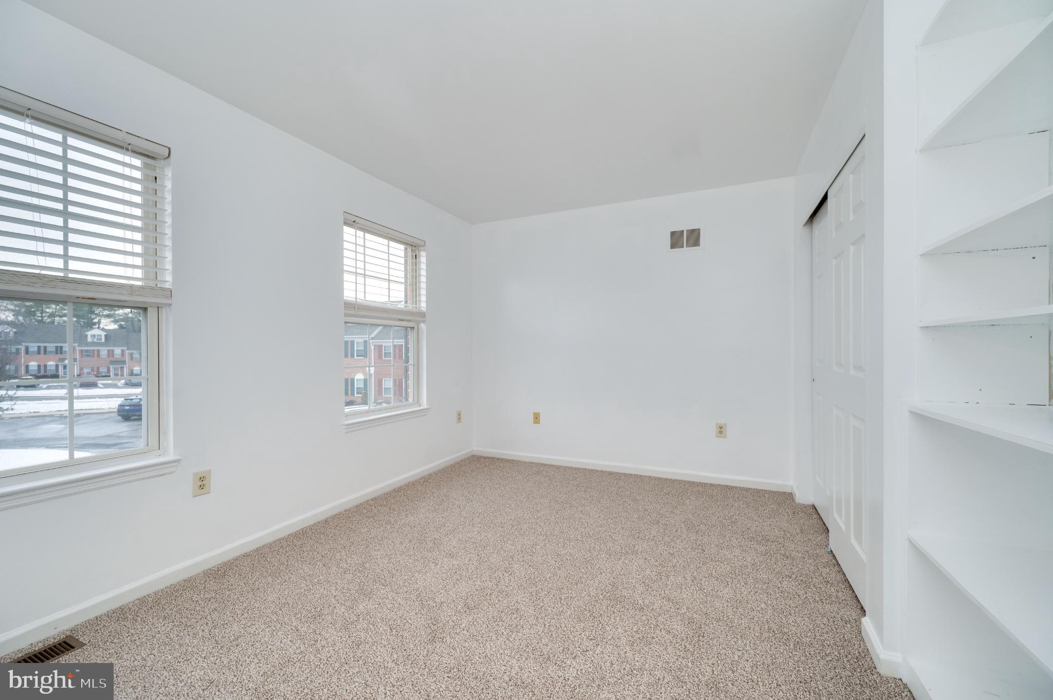 THOMAS GARDENS - Residential