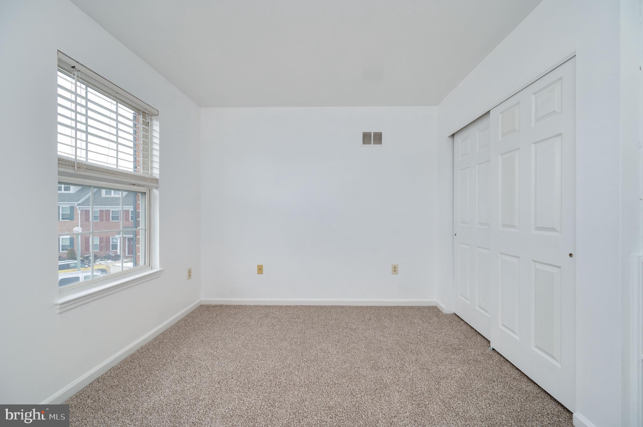 THOMAS GARDENS - Residential