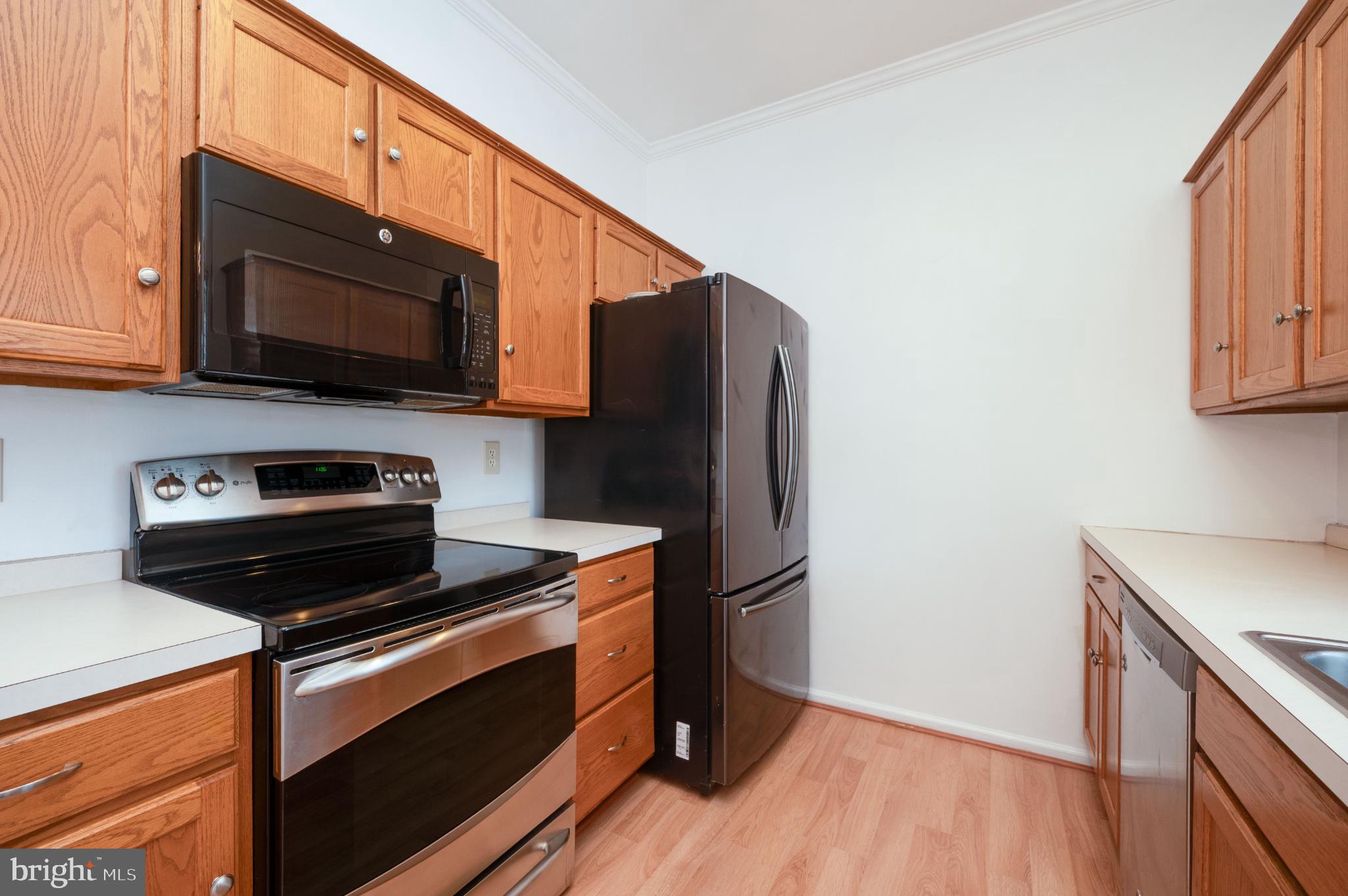 THOMAS GARDENS - Residential