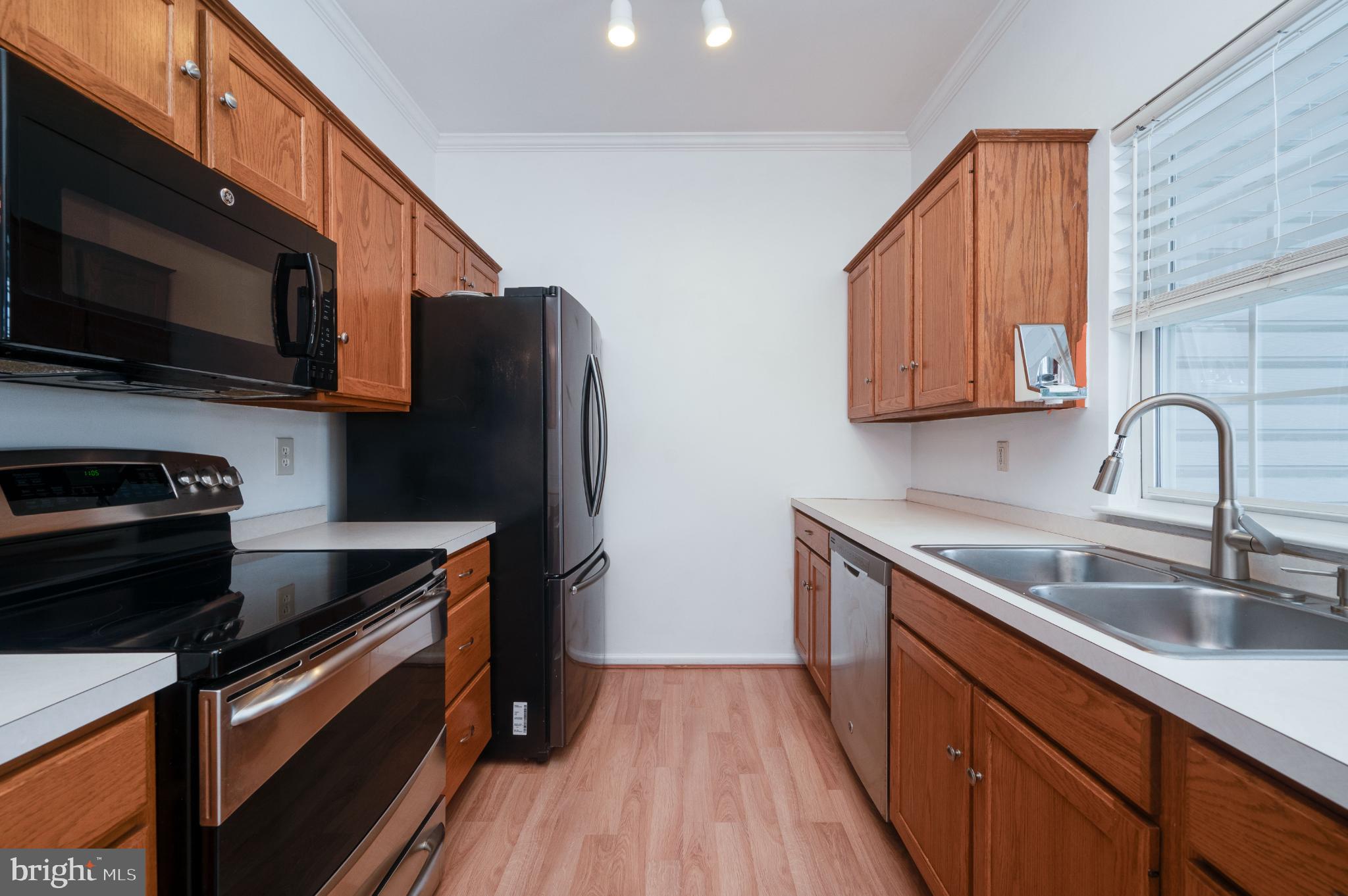 THOMAS GARDENS - Residential