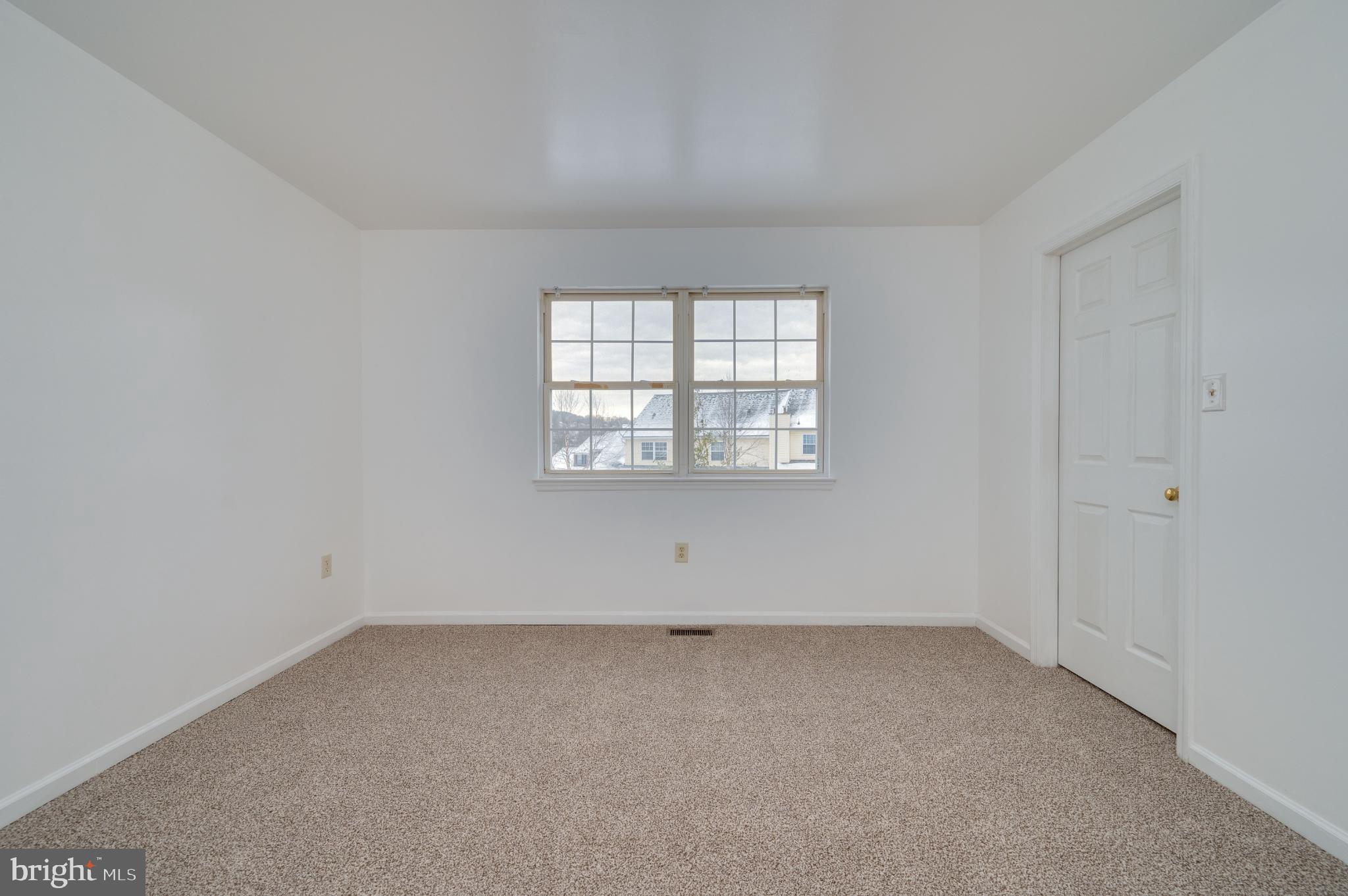 THOMAS GARDENS - Residential