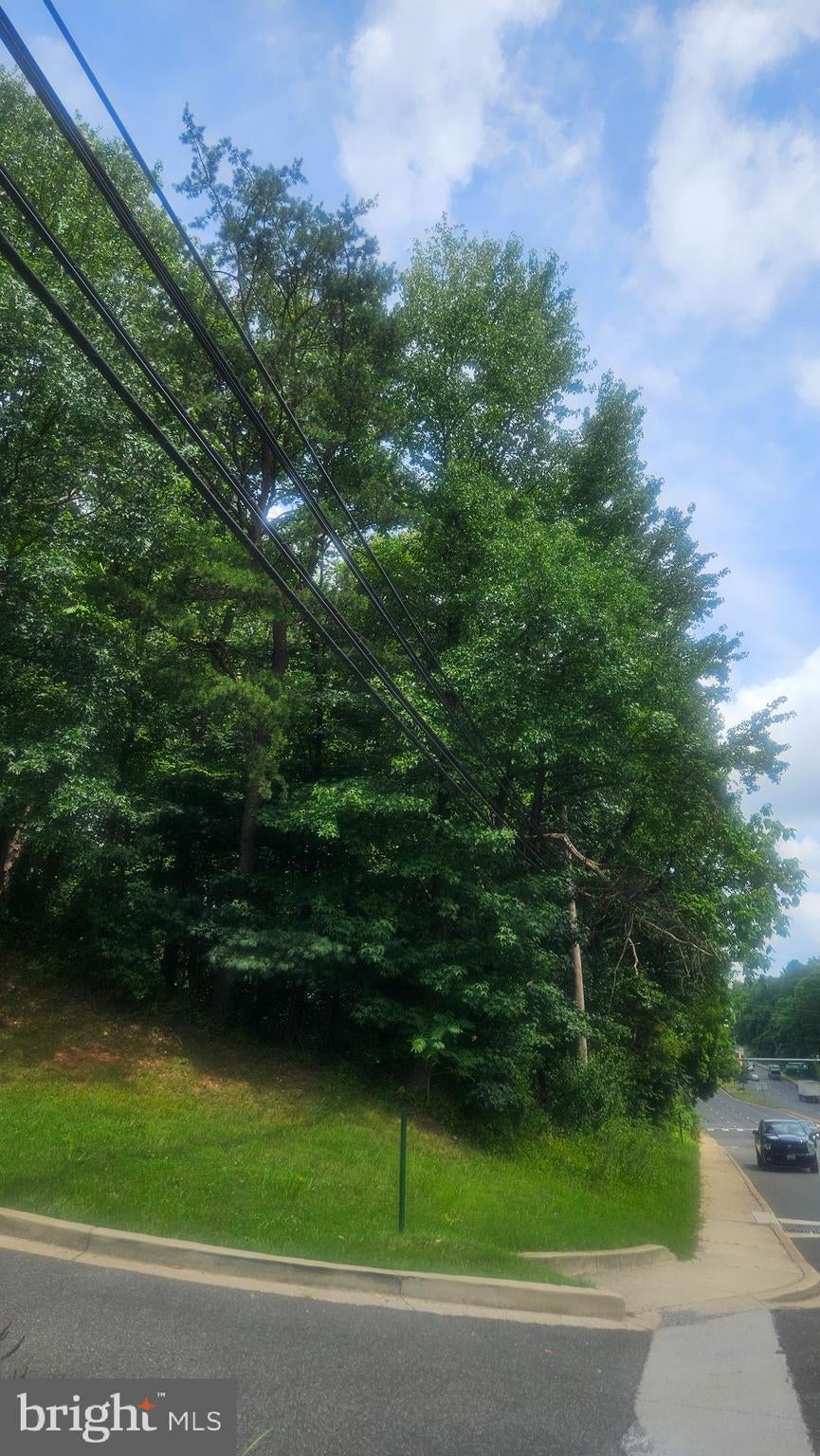8300 LANDOVER ROAD