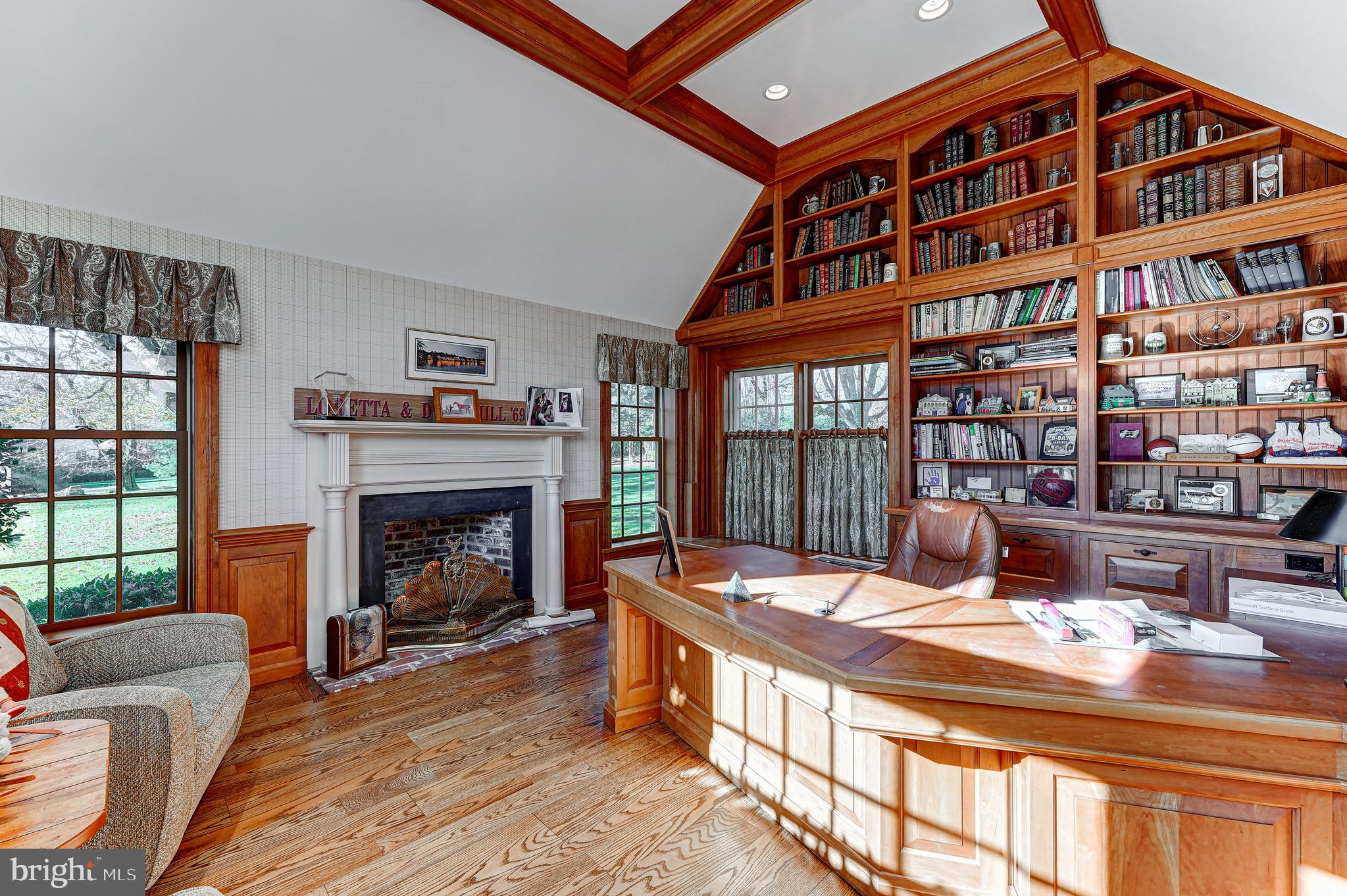 POND VIEW ESTATES - Residential