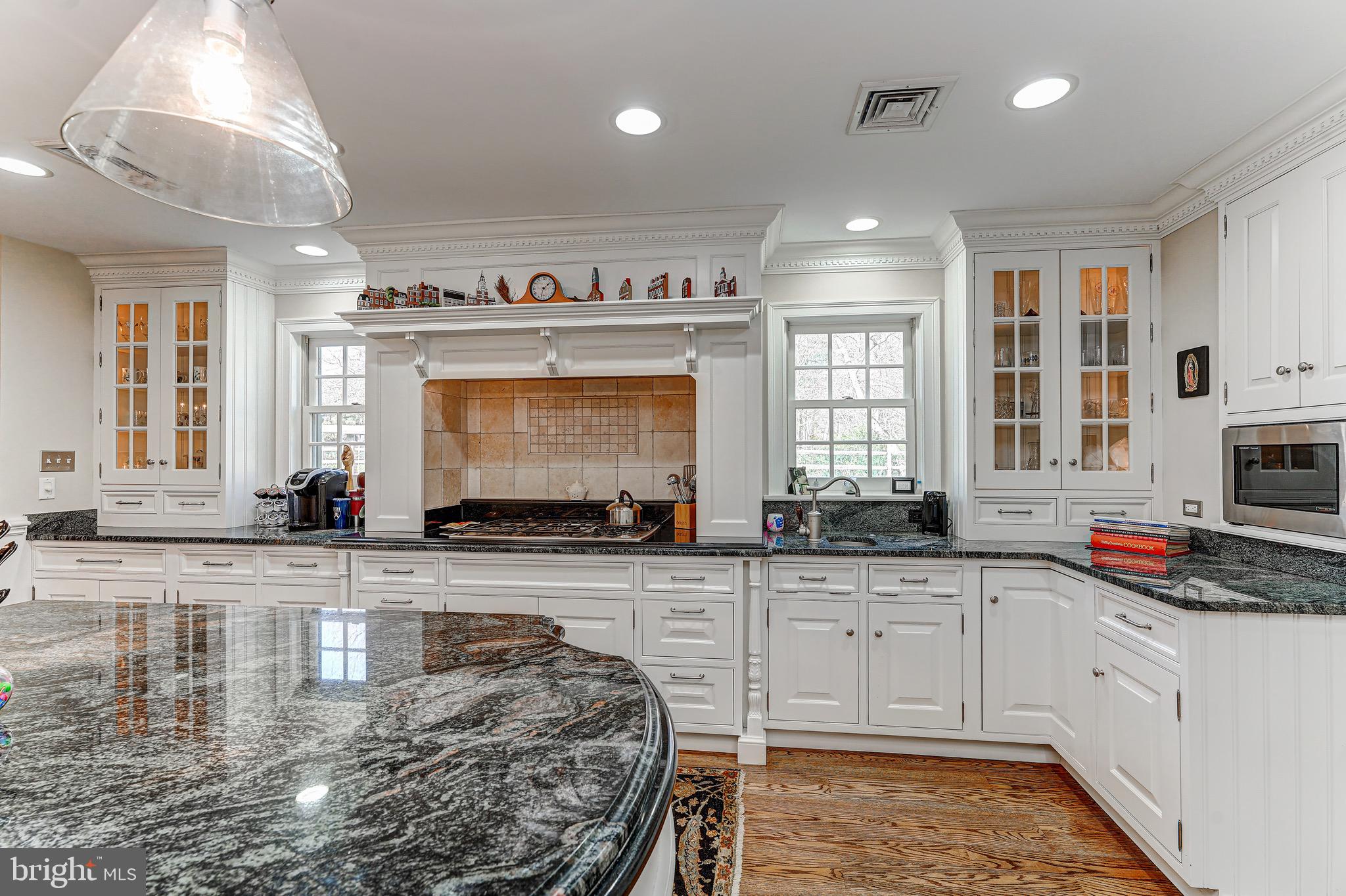 POND VIEW ESTATES - Residential