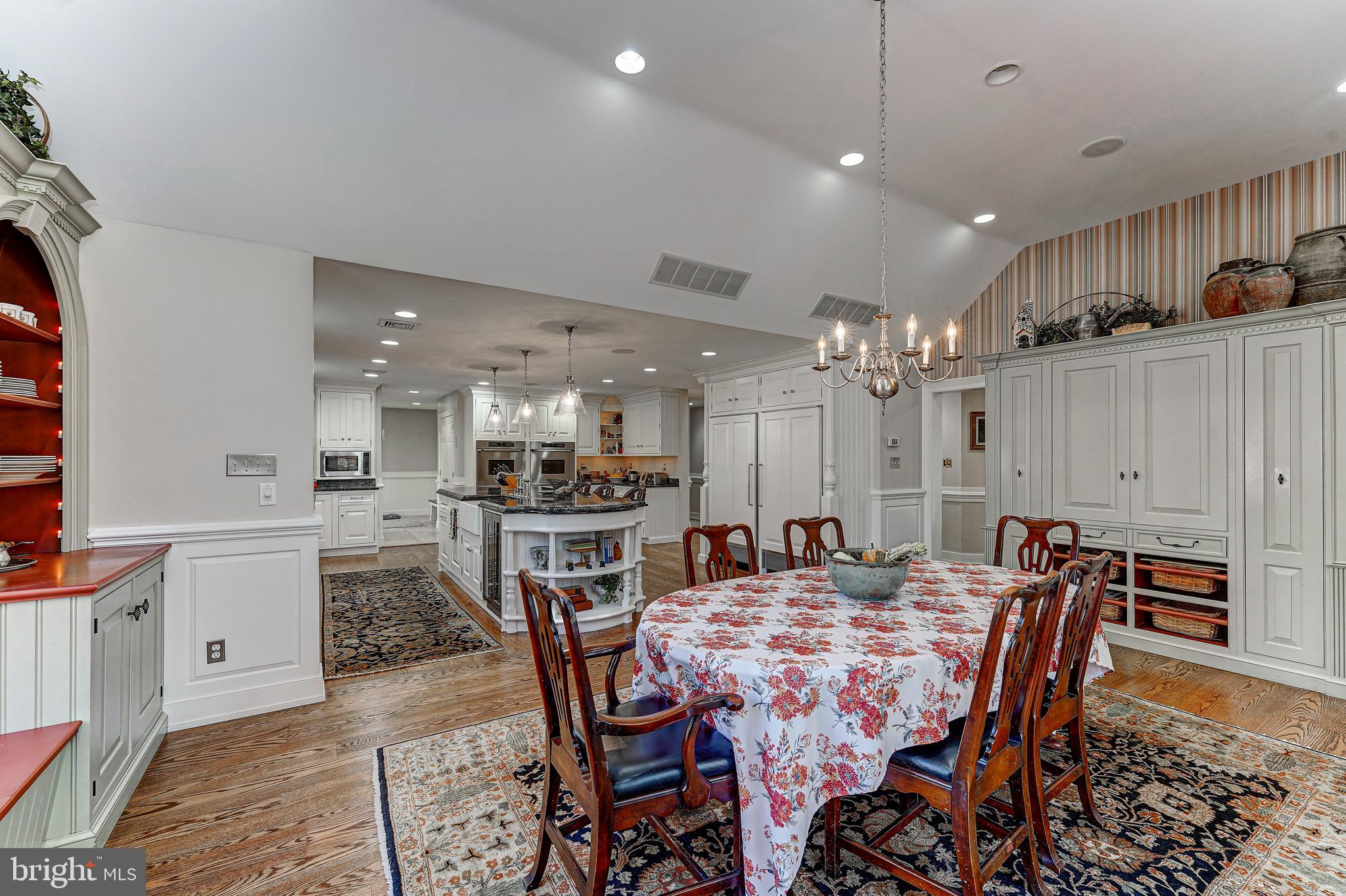 POND VIEW ESTATES - Residential