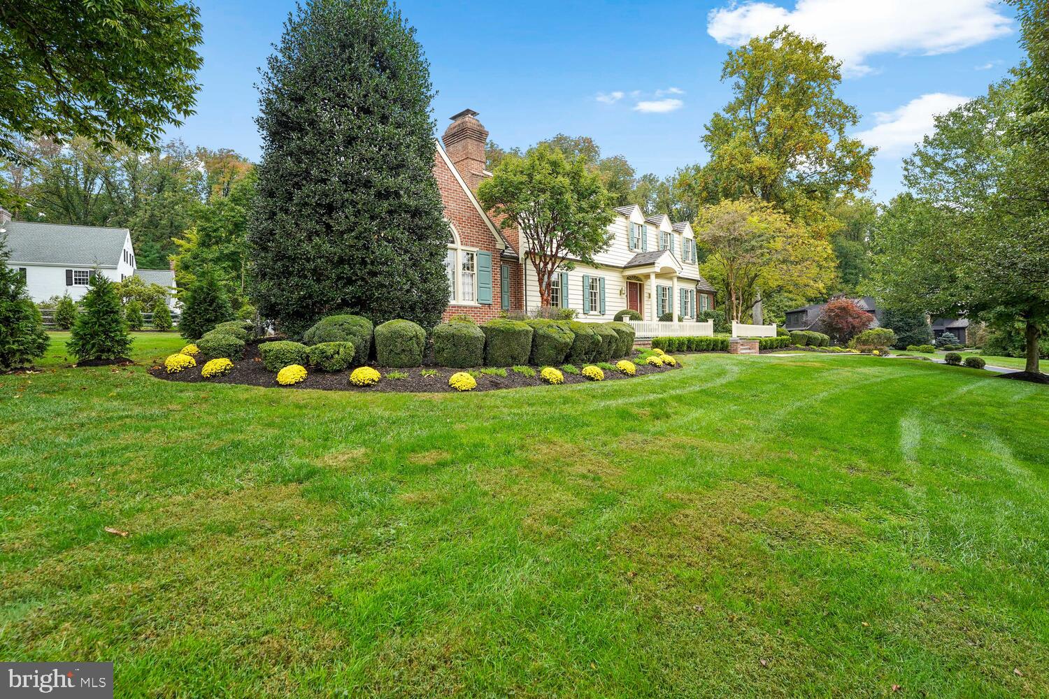 POND VIEW ESTATES - Residential