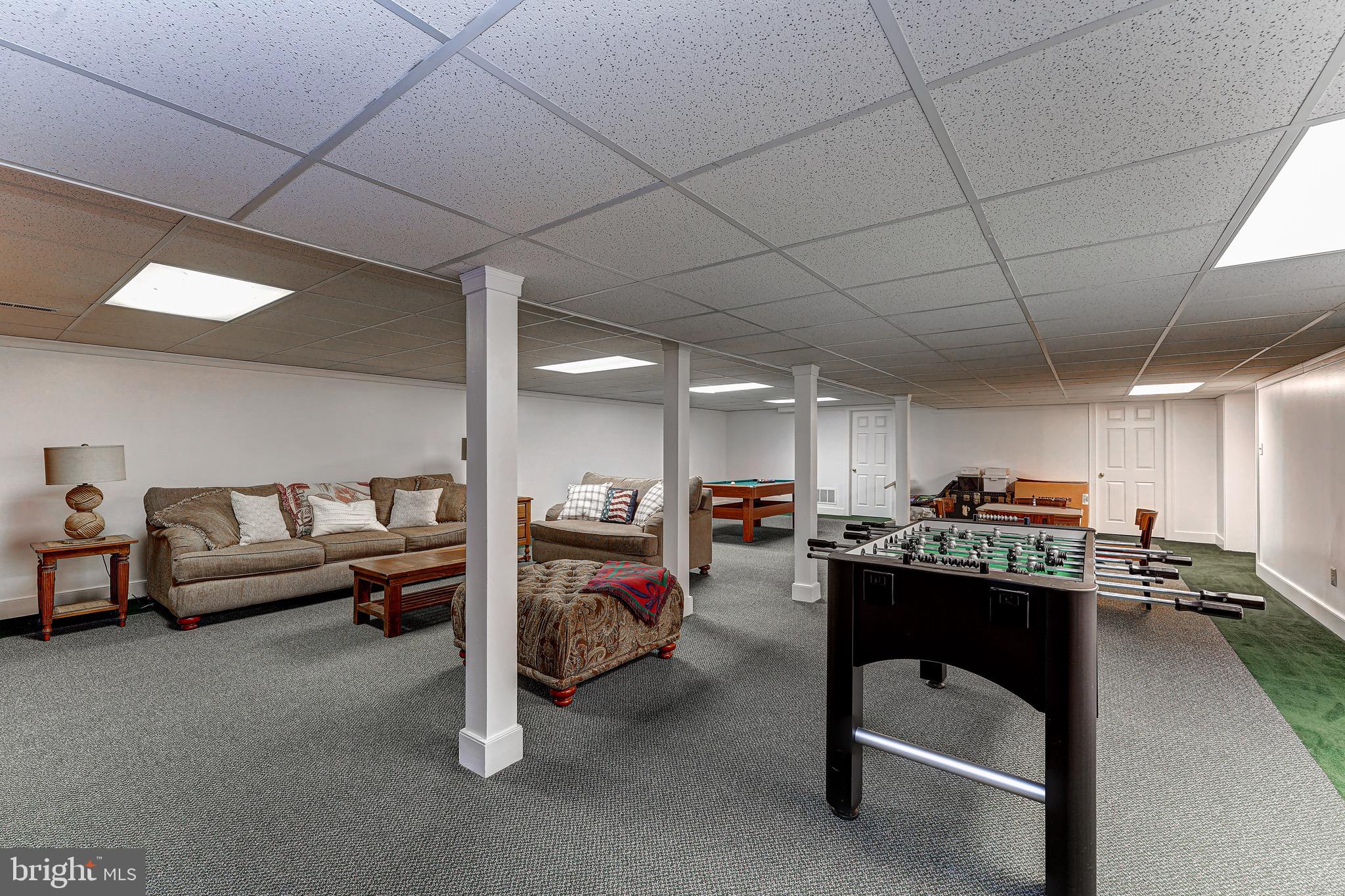 POND VIEW ESTATES - Residential