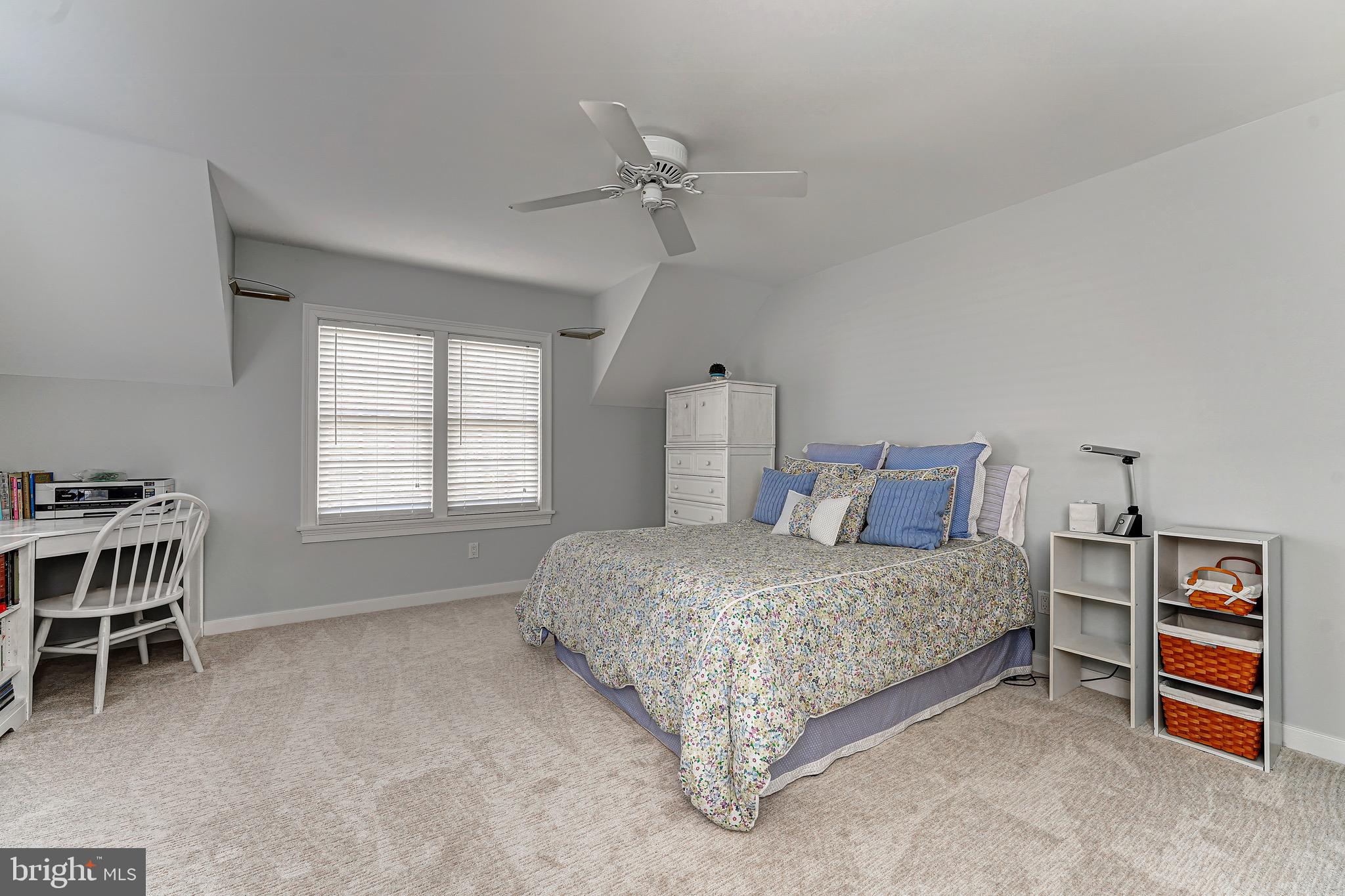 POND VIEW ESTATES - Residential