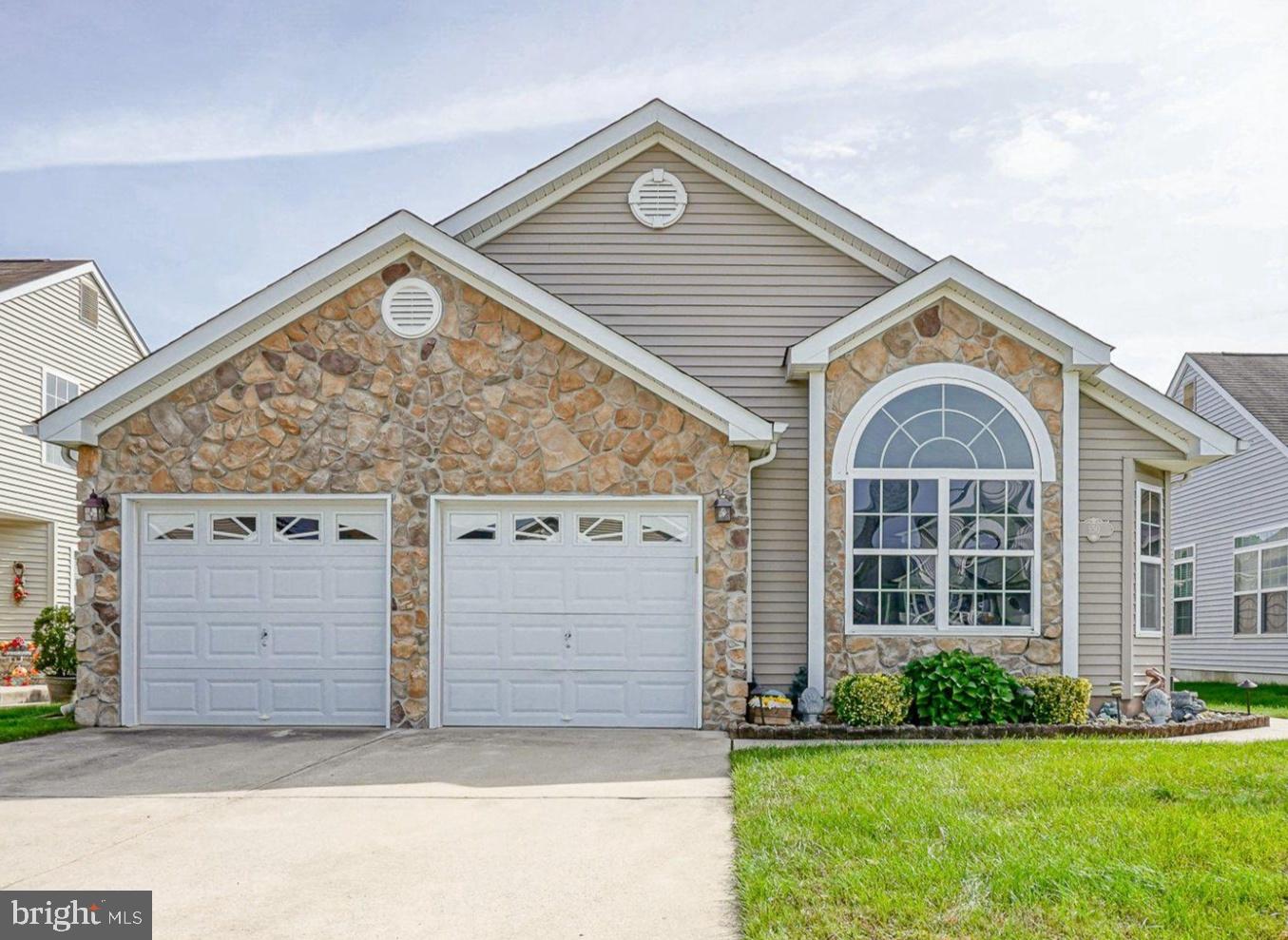 550 RIVIERA DRIVE