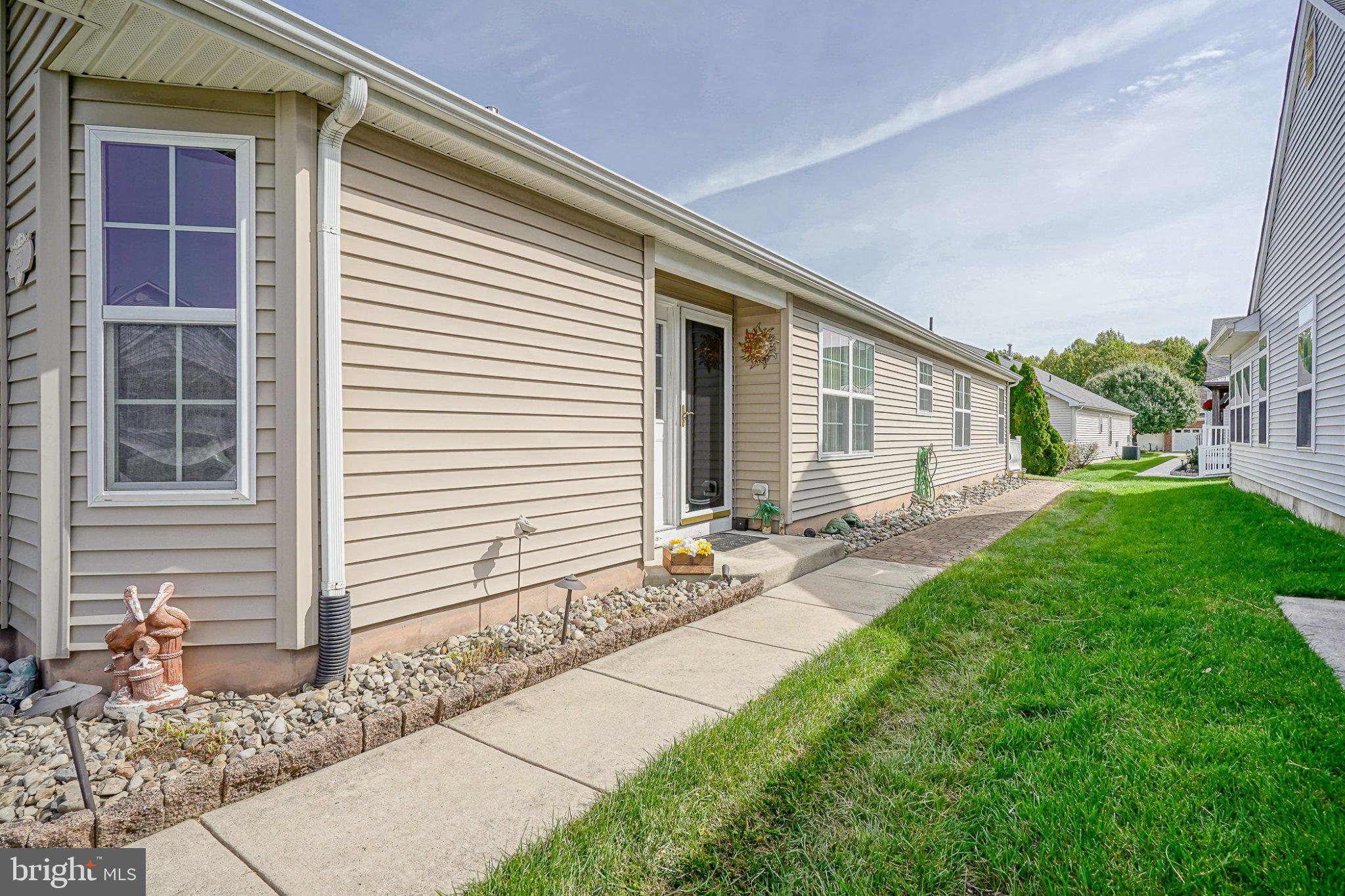 550 RIVIERA DRIVE