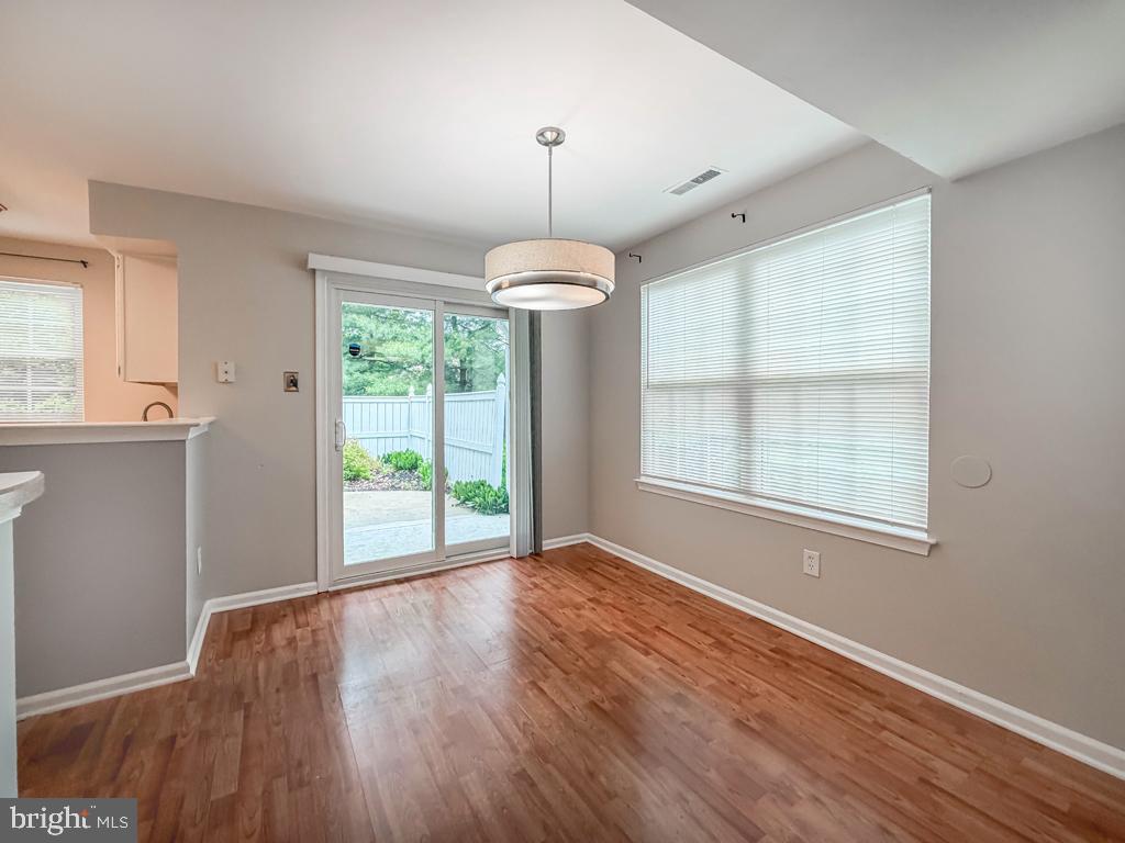 ROSE HOLLOW - Residential