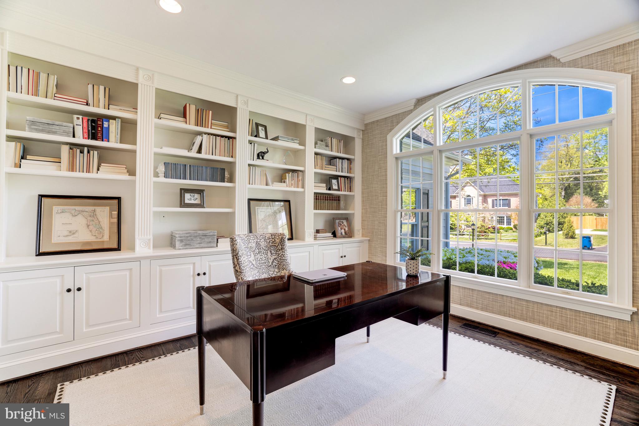 SALONA VILLAGE - Residential