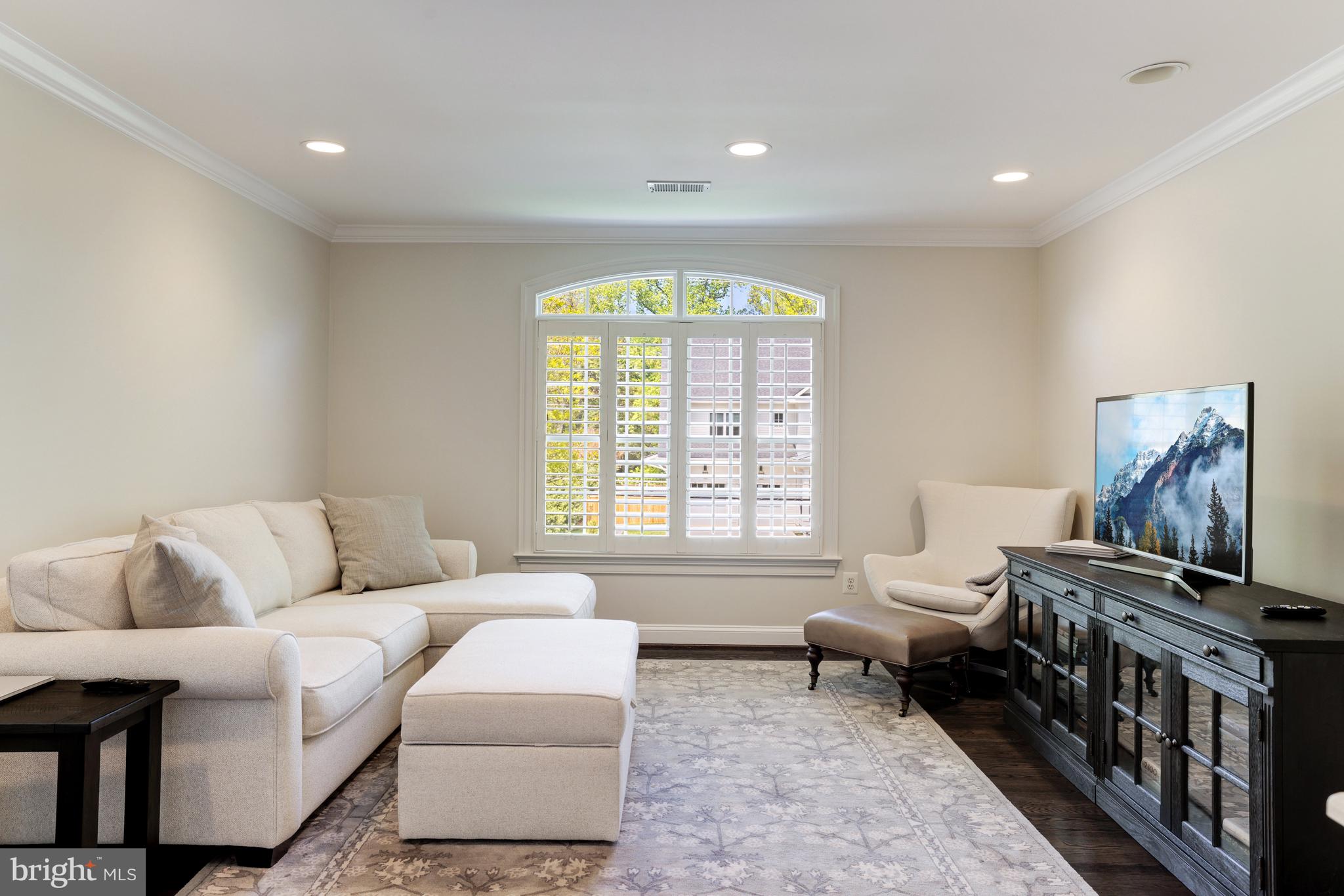 SALONA VILLAGE - Residential