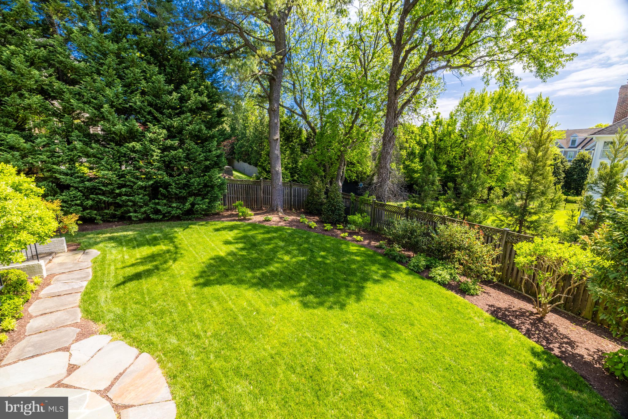 SALONA VILLAGE - Residential