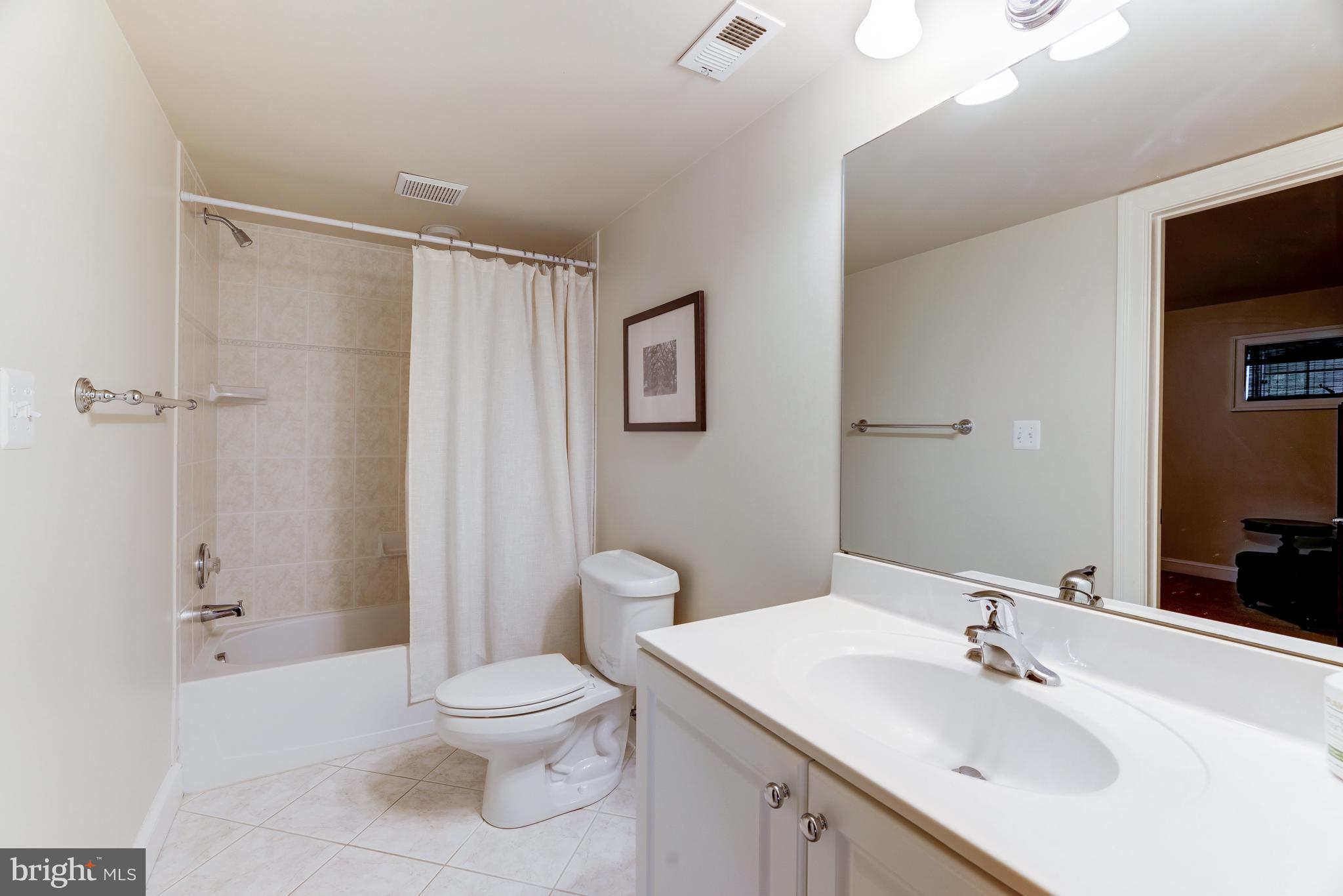 SALONA VILLAGE - Residential