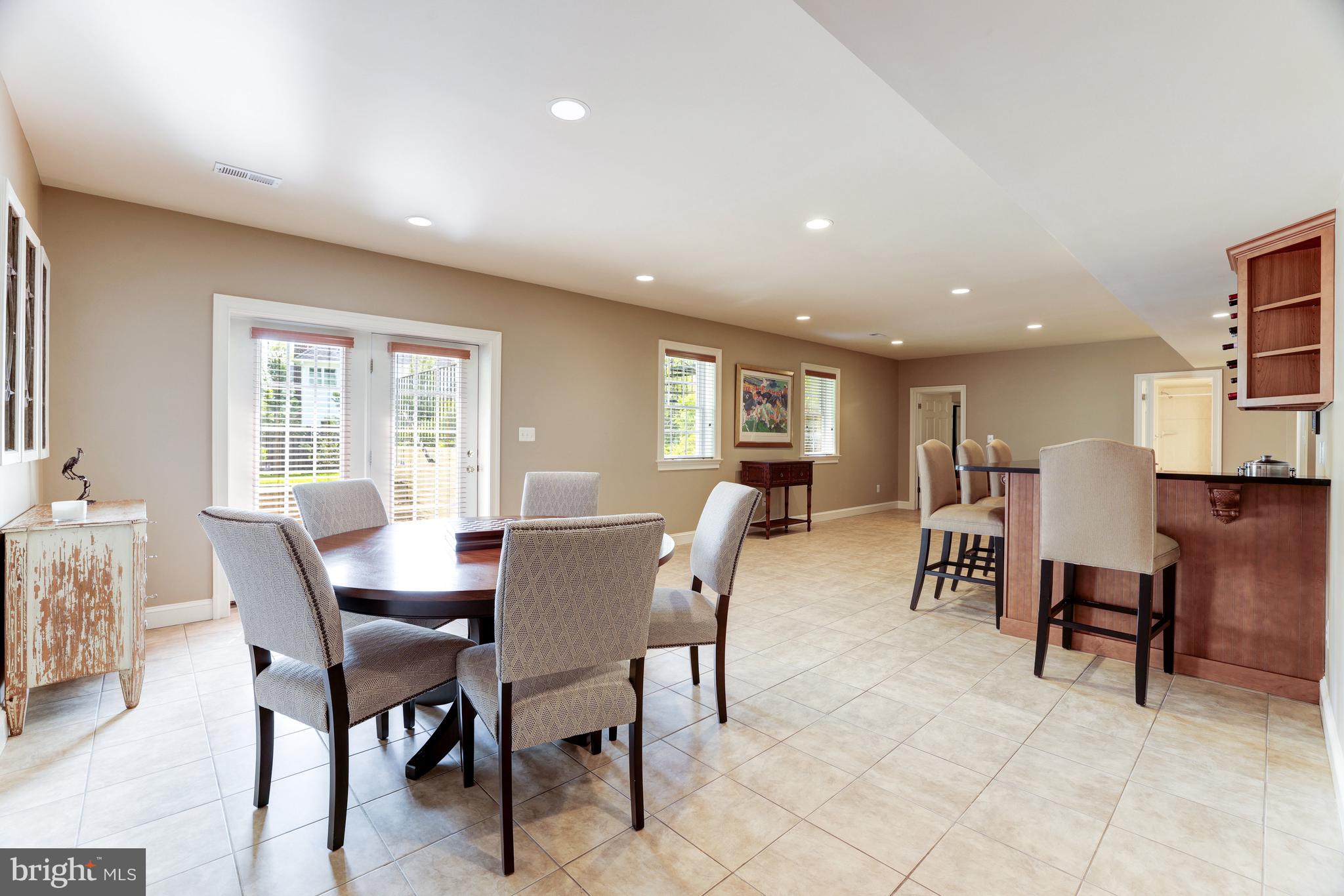 SALONA VILLAGE - Residential