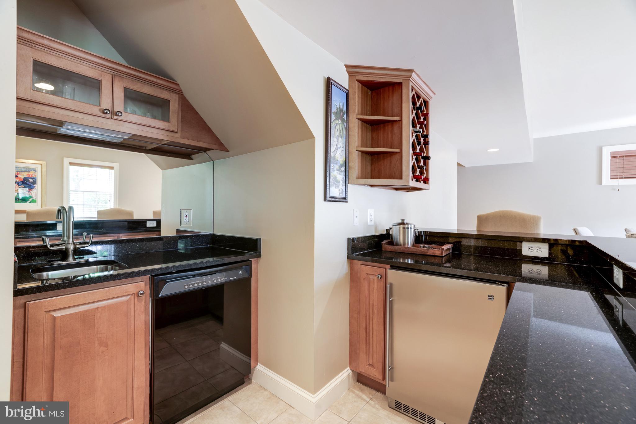 SALONA VILLAGE - Residential