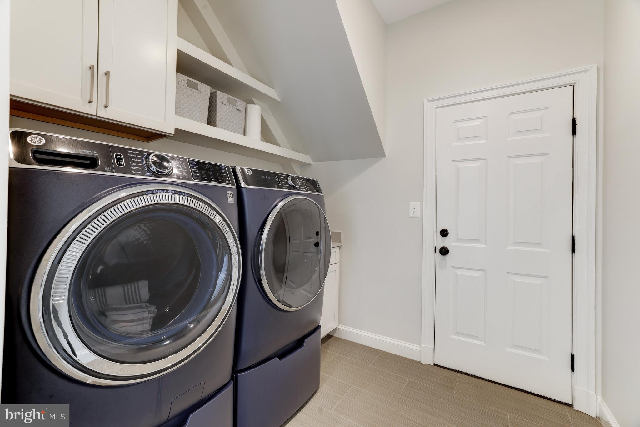 SALONA VILLAGE - Residential