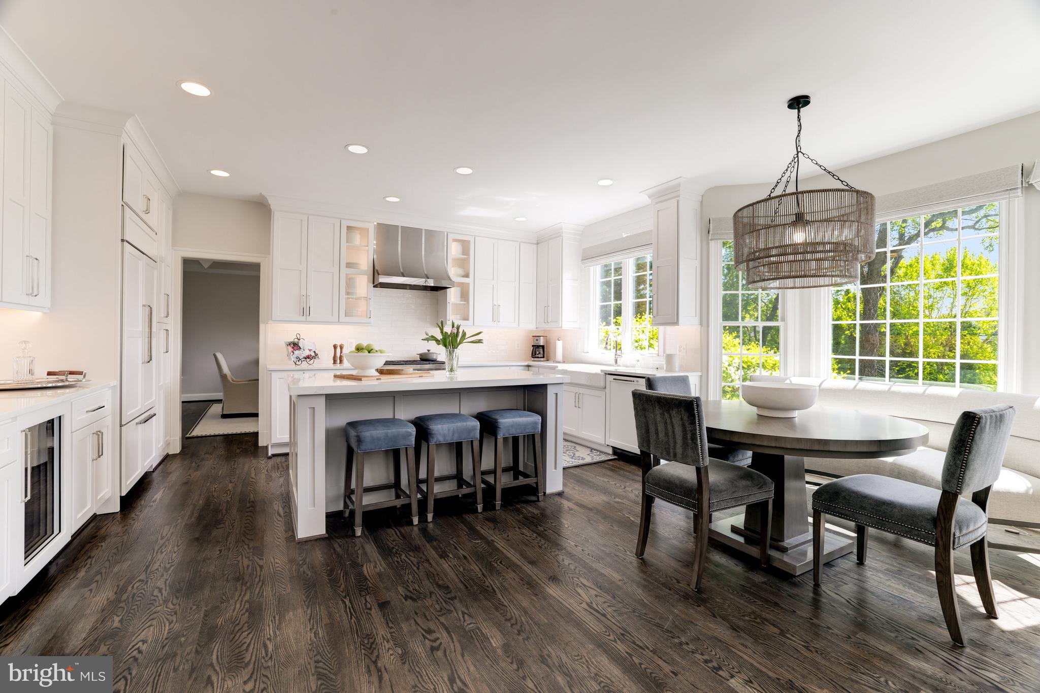 SALONA VILLAGE - Residential